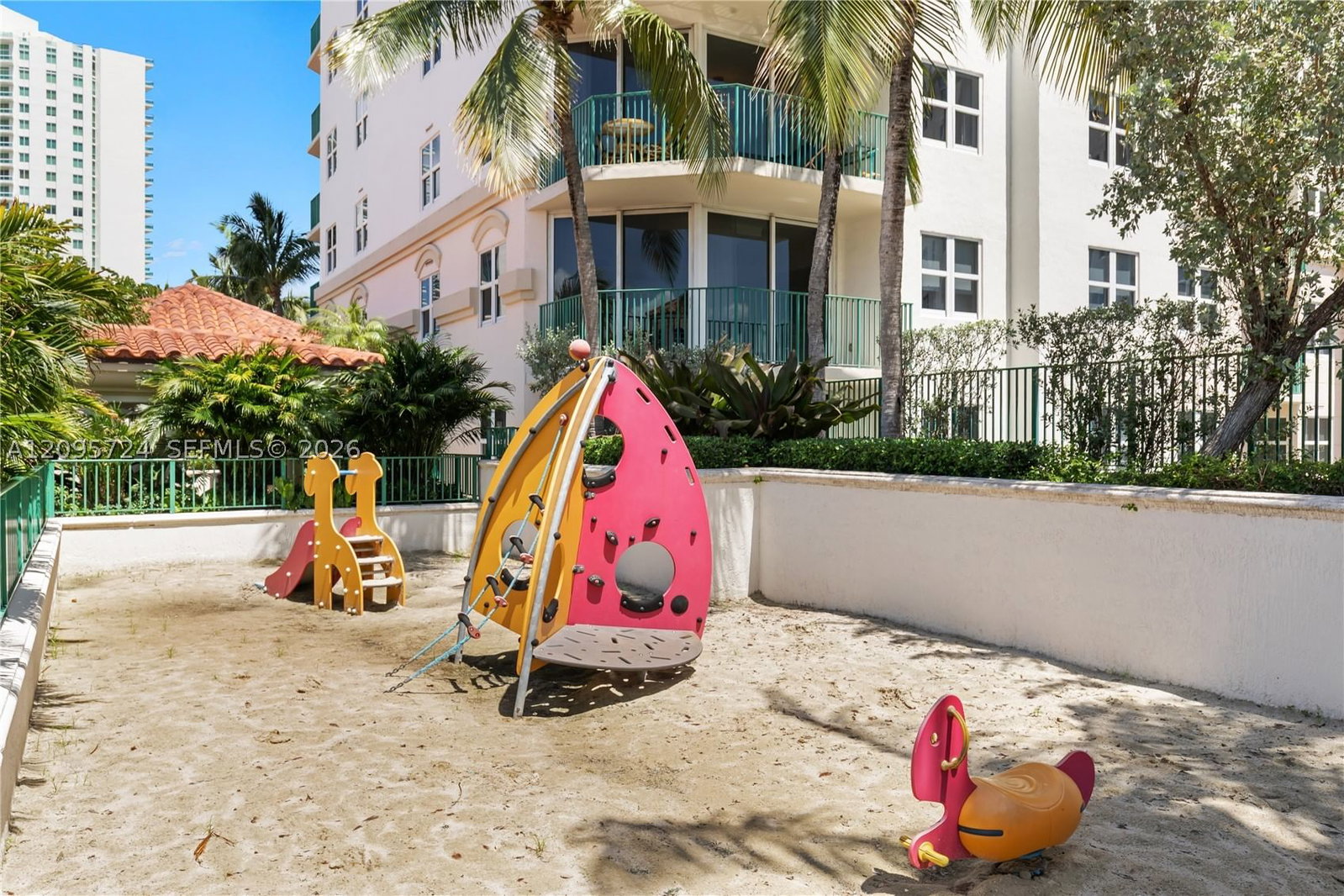 Real estate property located at 19900 Country Club Dr #216, Miami-dade, Turnberry Village So Towe, Aventura, FL