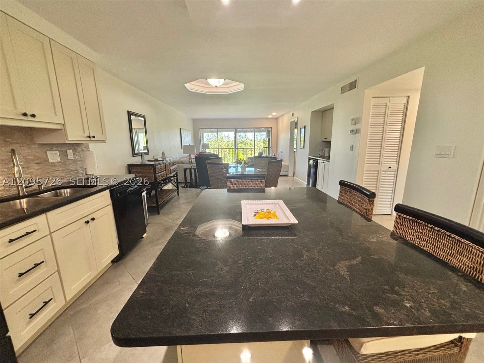Real estate property located at 3920 Inverrary Blvd #607C, Broward, 18th Hole At Inverrary Co, Lauderhill, FL