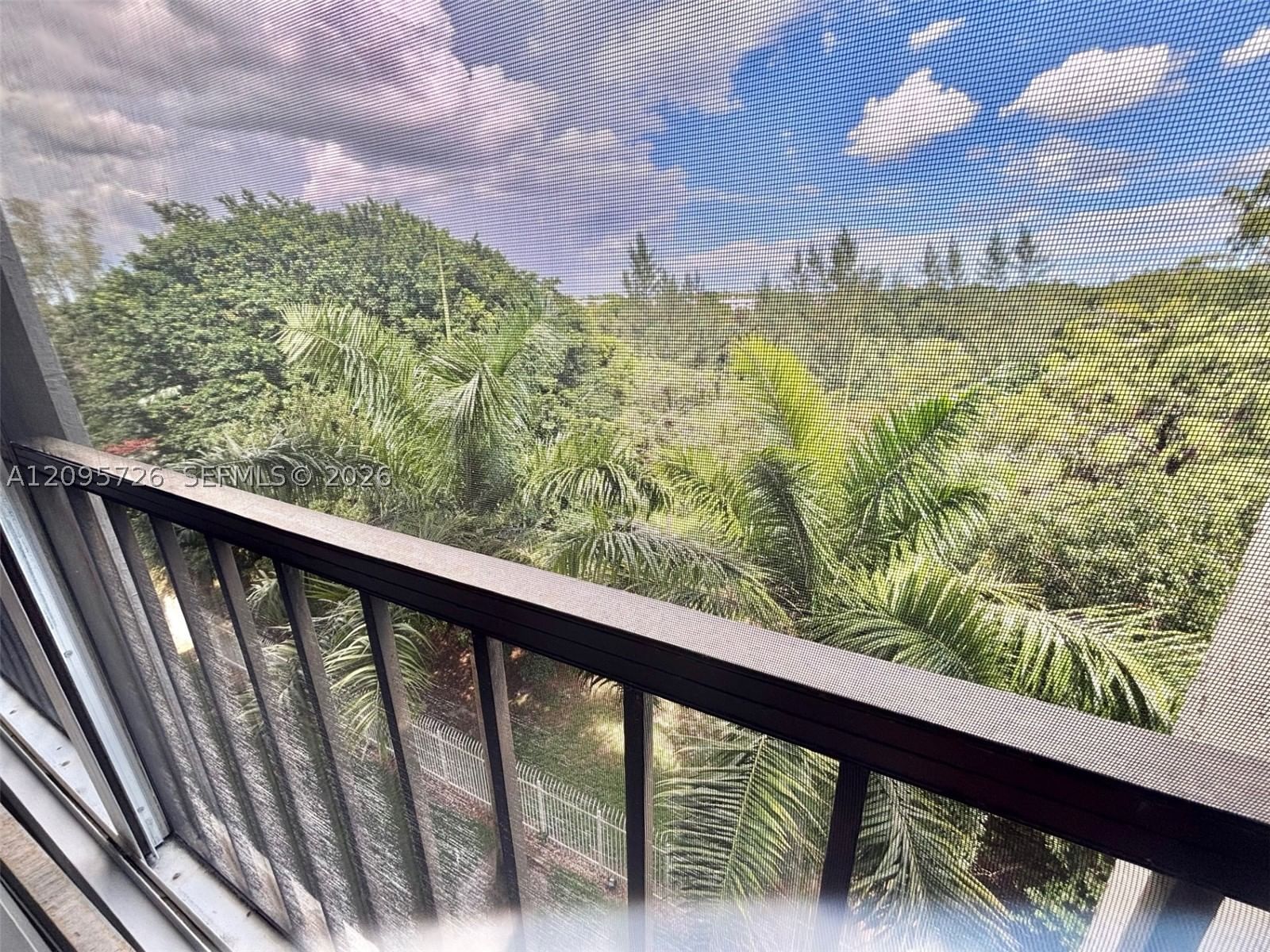 Real estate property located at 3920 Inverrary Blvd #607C, Broward, 18th Hole At Inverrary Co, Lauderhill, FL