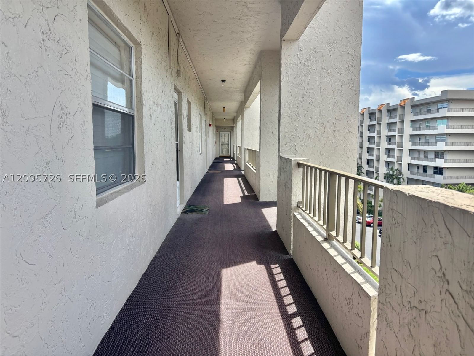 Real estate property located at 3920 Inverrary Blvd #607C, Broward, 18th Hole At Inverrary Co, Lauderhill, FL