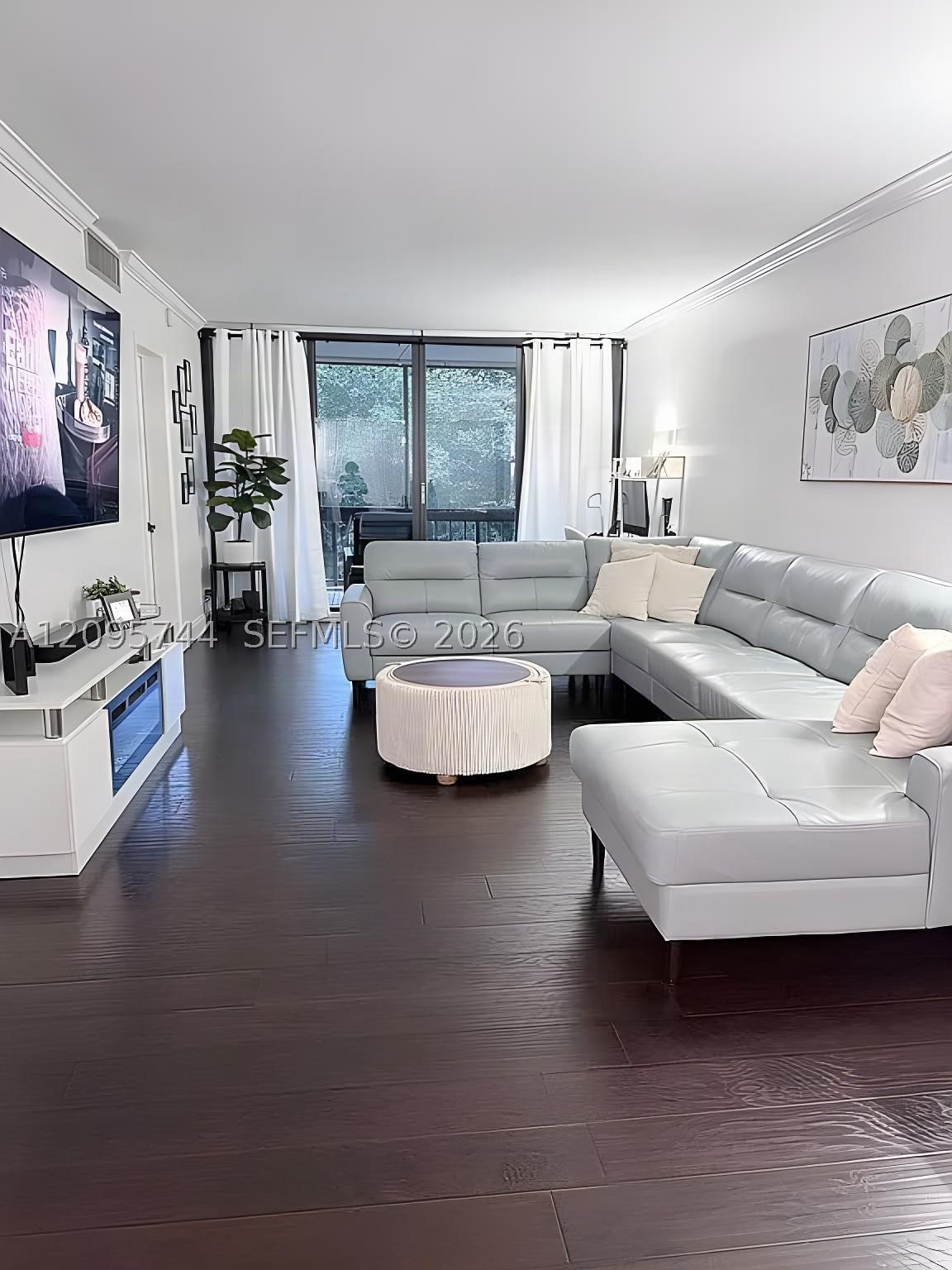 Real estate property located at 8411 Forest Hills Dr #208, Broward, Greenglades Condo I, Coral Springs, FL