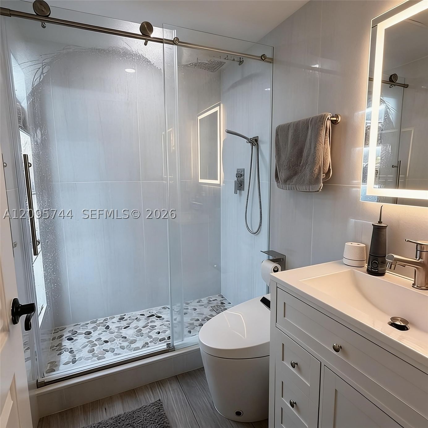 Real estate property located at 8411 Forest Hills Dr #208, Broward, Greenglades Condo I, Coral Springs, FL