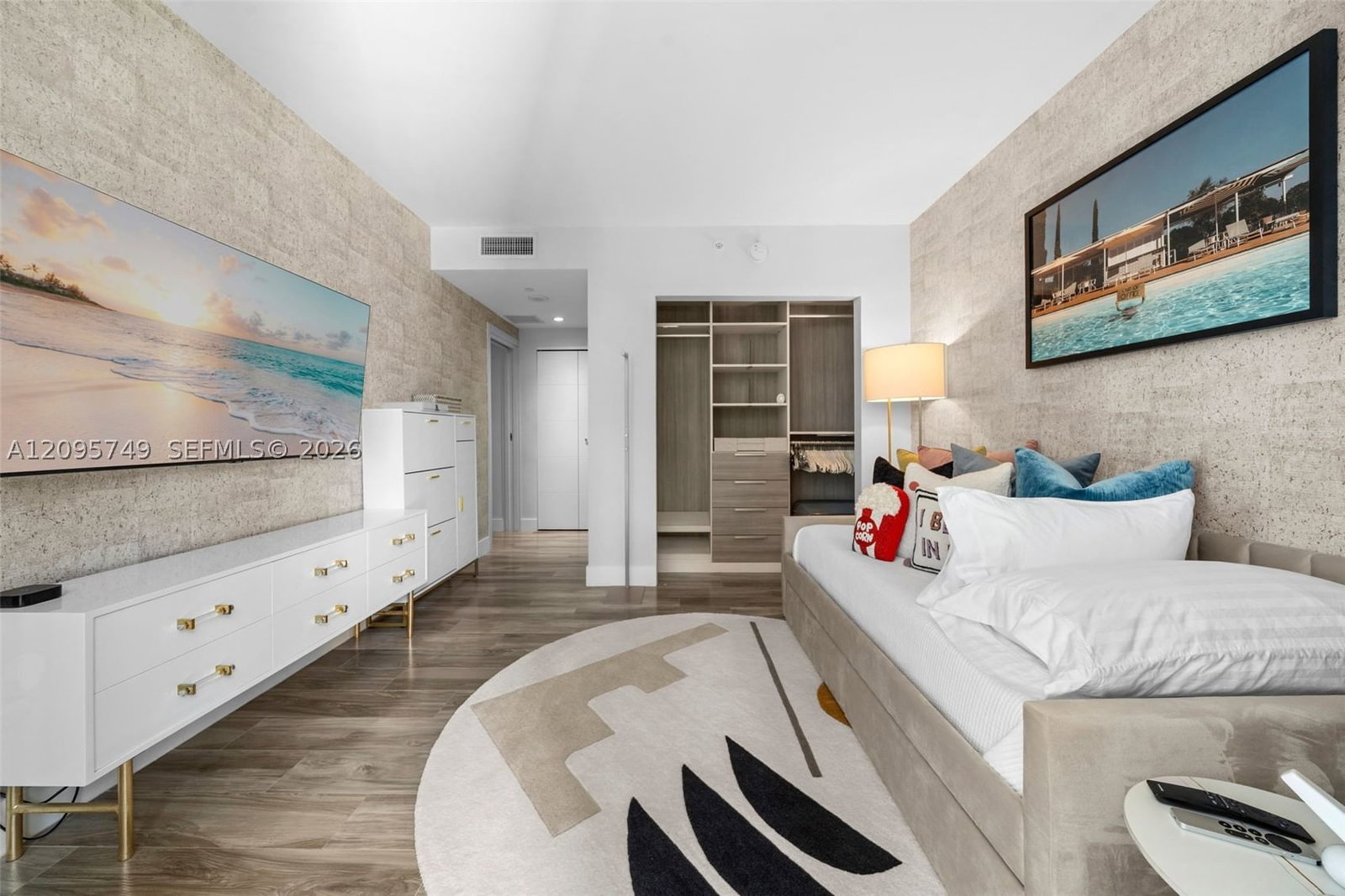 Real estate property located at 801 Miami Ave #1604, Miami-dade, 801 Sma Residences Condo, Miami, FL