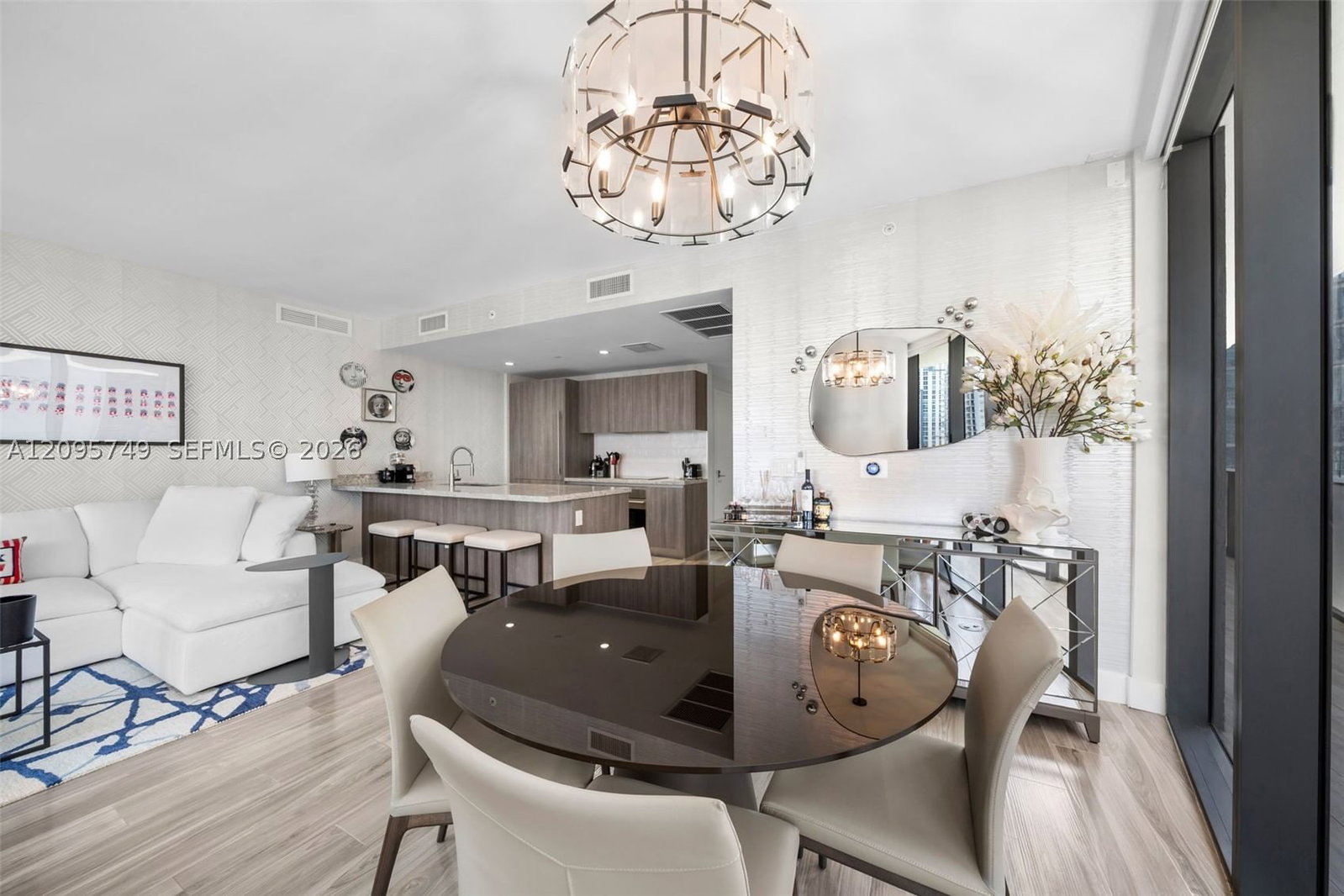Real estate property located at 801 Miami Ave #1604, Miami-dade, 801 Sma Residences Condo, Miami, FL