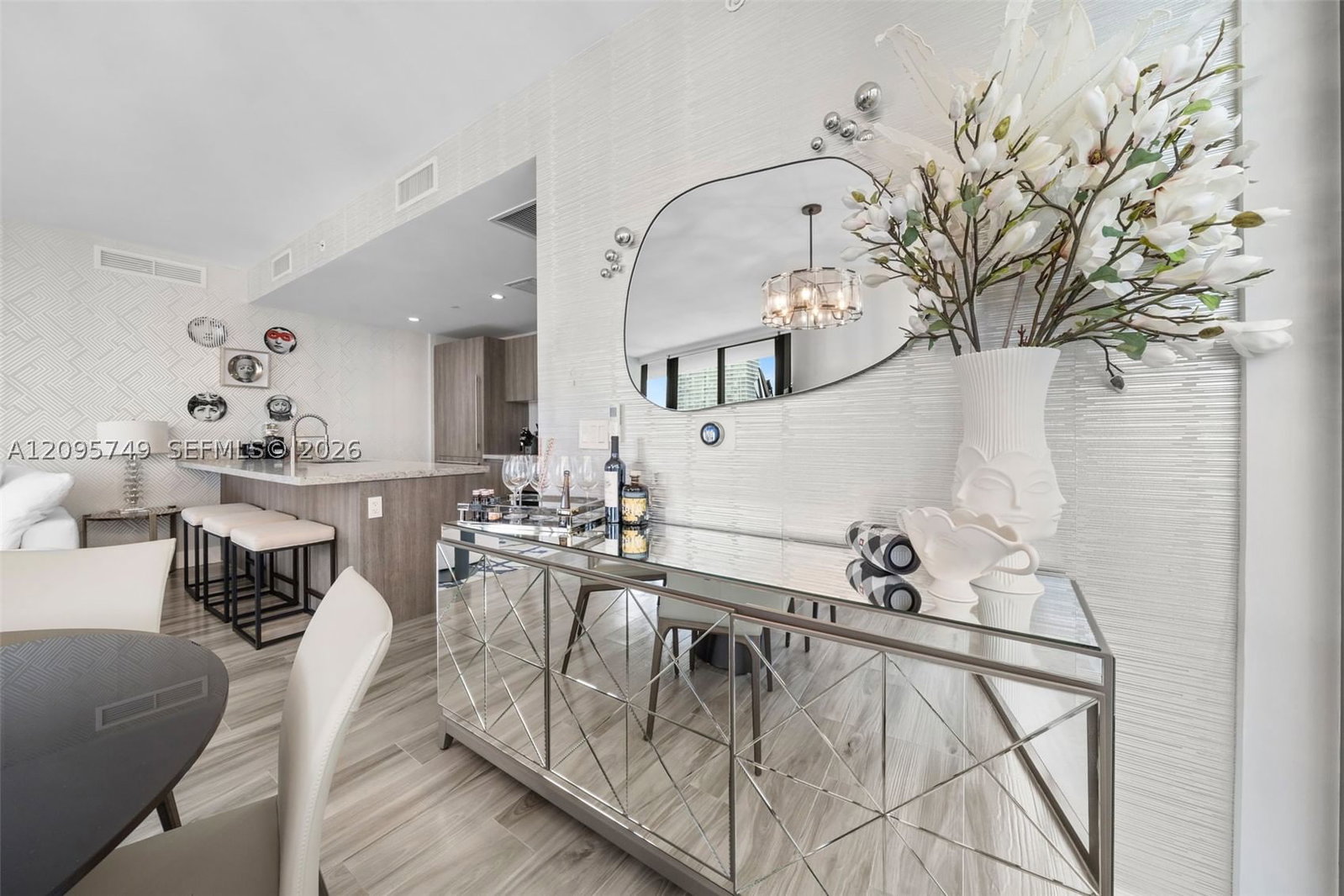 Real estate property located at 801 Miami Ave #1604, Miami-dade, 801 Sma Residences Condo, Miami, FL