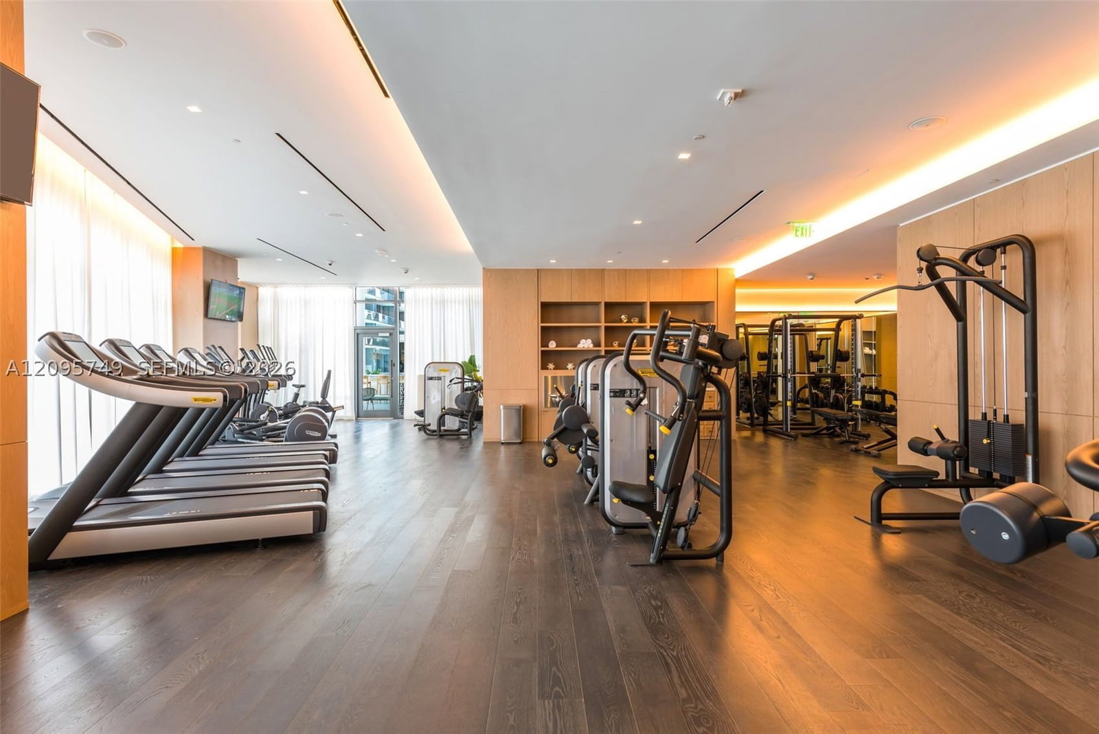 Real estate property located at 801 Miami Ave #1604, Miami-dade, 801 Sma Residences Condo, Miami, FL