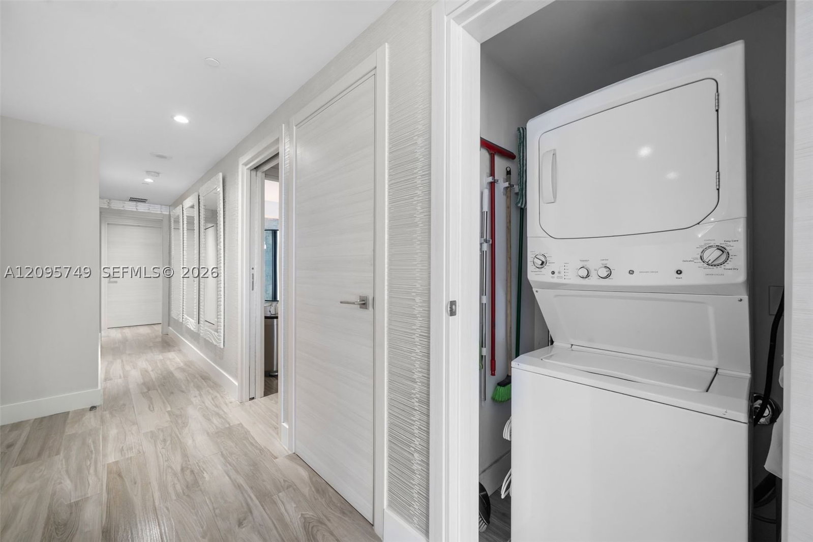 Real estate property located at 801 Miami Ave #1604, Miami-dade, 801 Sma Residences Condo, Miami, FL