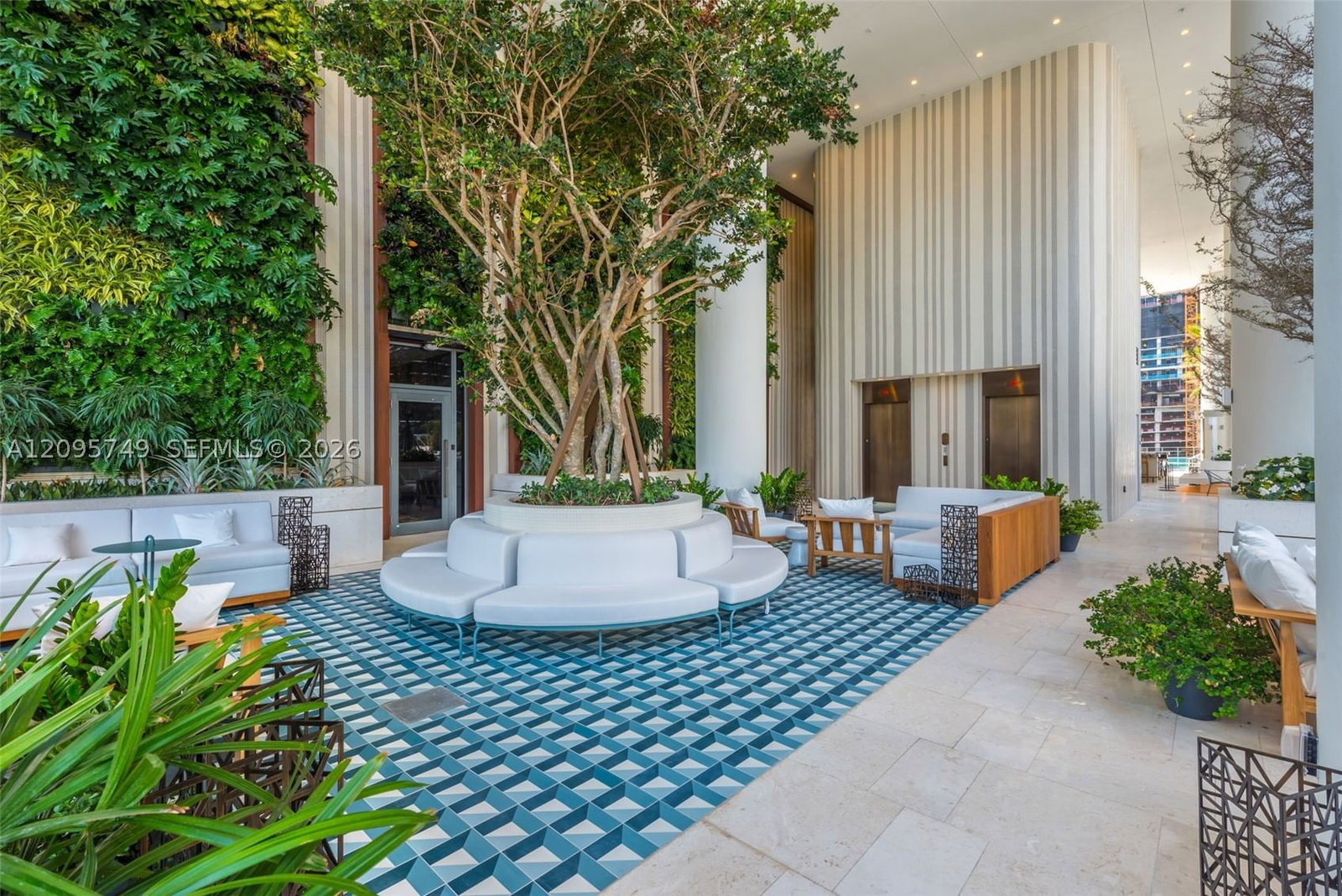 Real estate property located at 801 Miami Ave #1604, Miami-dade, 801 Sma Residences Condo, Miami, FL