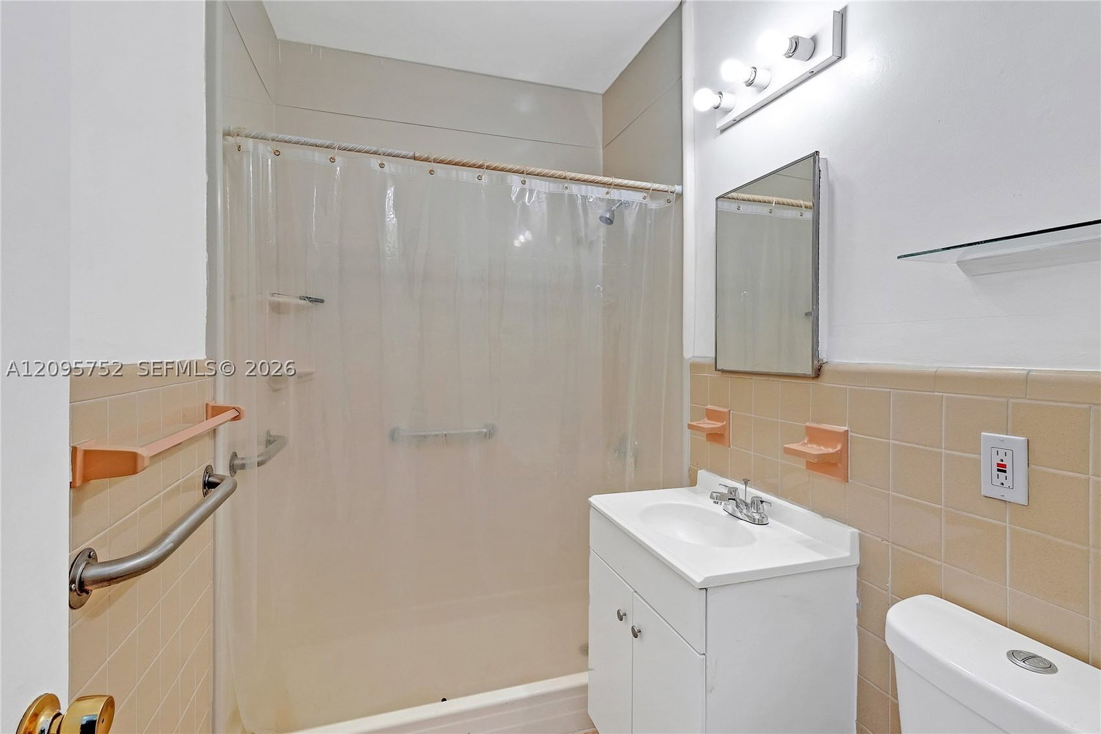 Real estate property located at 6580 Santona St A37, Miami-dade, Santona Condo, Coral Gables, FL
