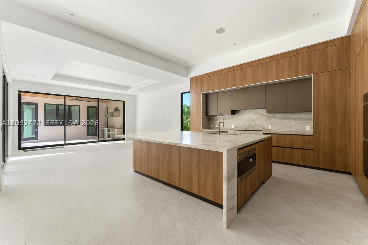 Real estate property located at 6600 116th St, Miami-dade, High Pine Ests, Pinecrest, FL