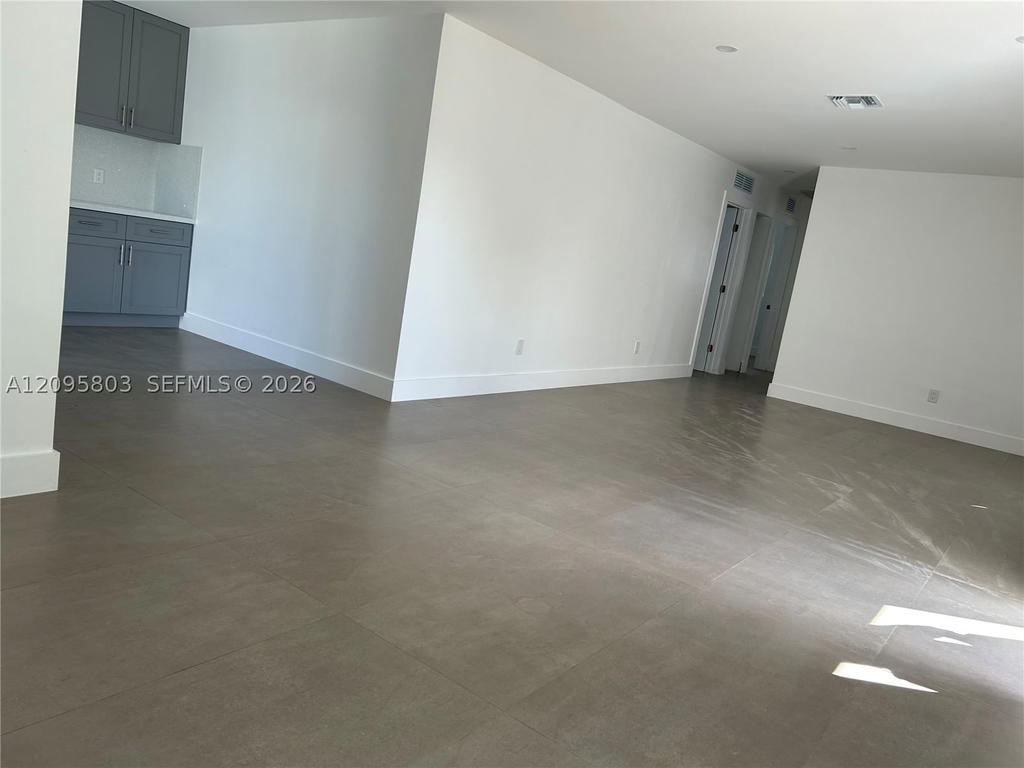 Real estate property located at 20403 44th Pl, Miami-dade, Carol City Gardens 2nd Ad, Miami Gardens, FL