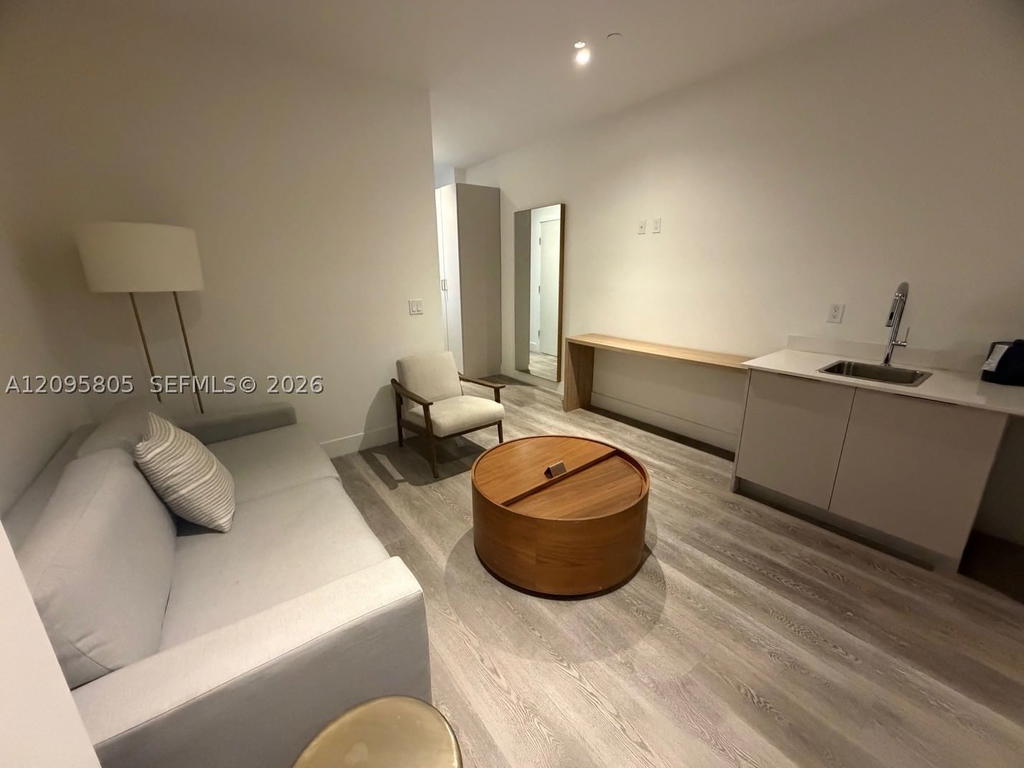 Real estate property located at 229 9th St #508, Miami-dade, Smart Brickell, Miami, FL