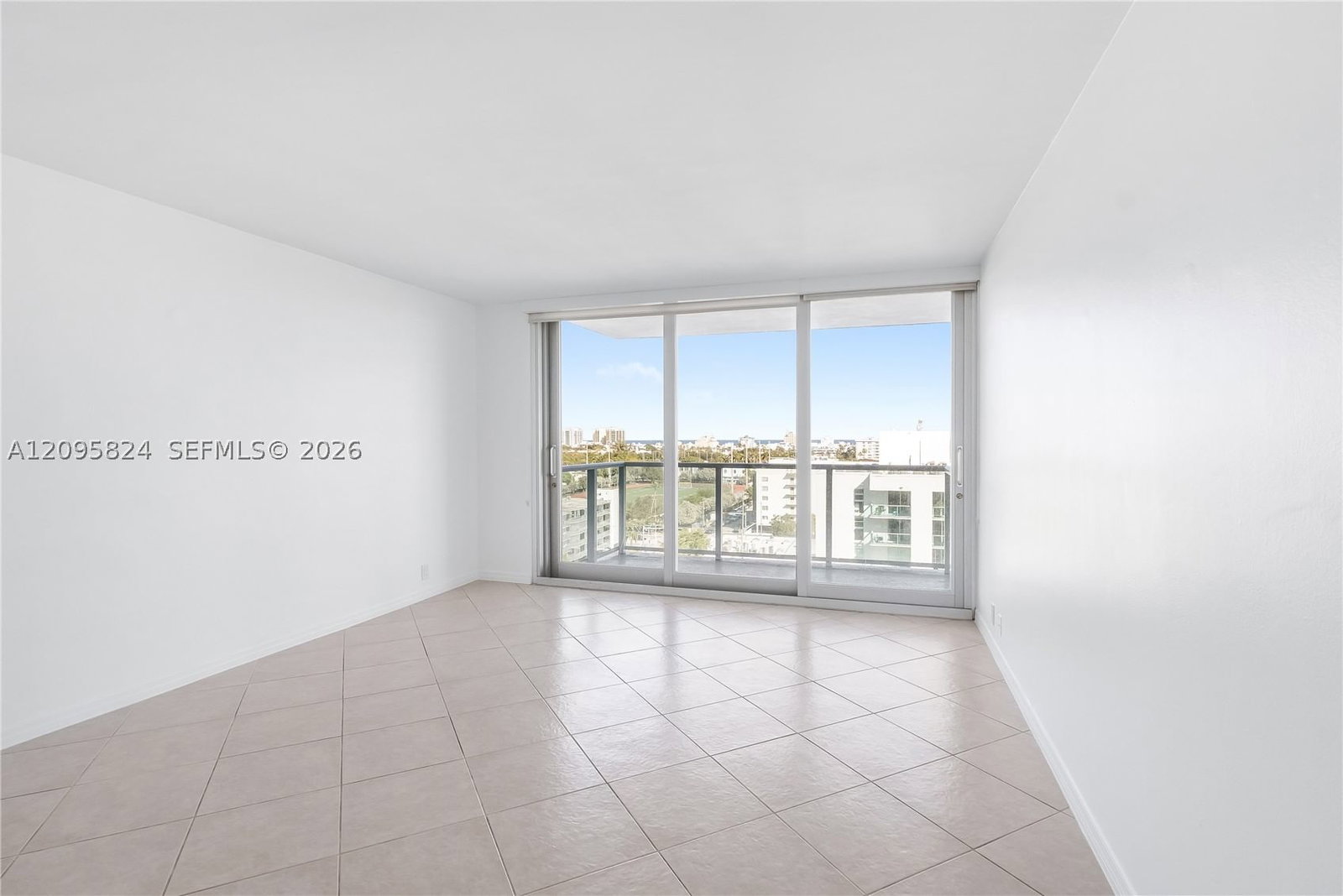 Real estate property located at 1000 West Ave #1008, Miami-dade, Mirador 1000 Condo, Miami Beach, FL