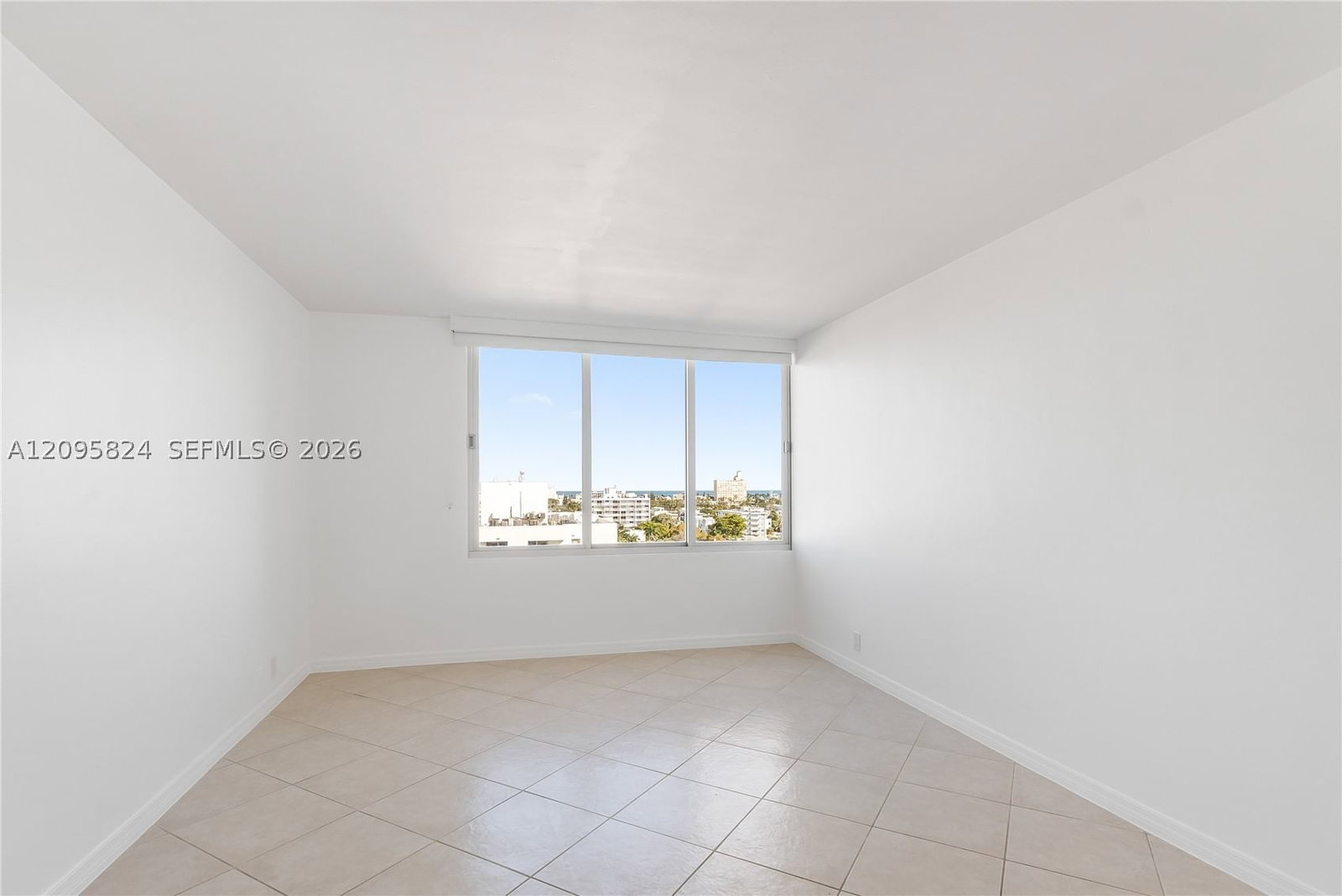 Real estate property located at 1000 West Ave #1008, Miami-dade, Mirador 1000 Condo, Miami Beach, FL
