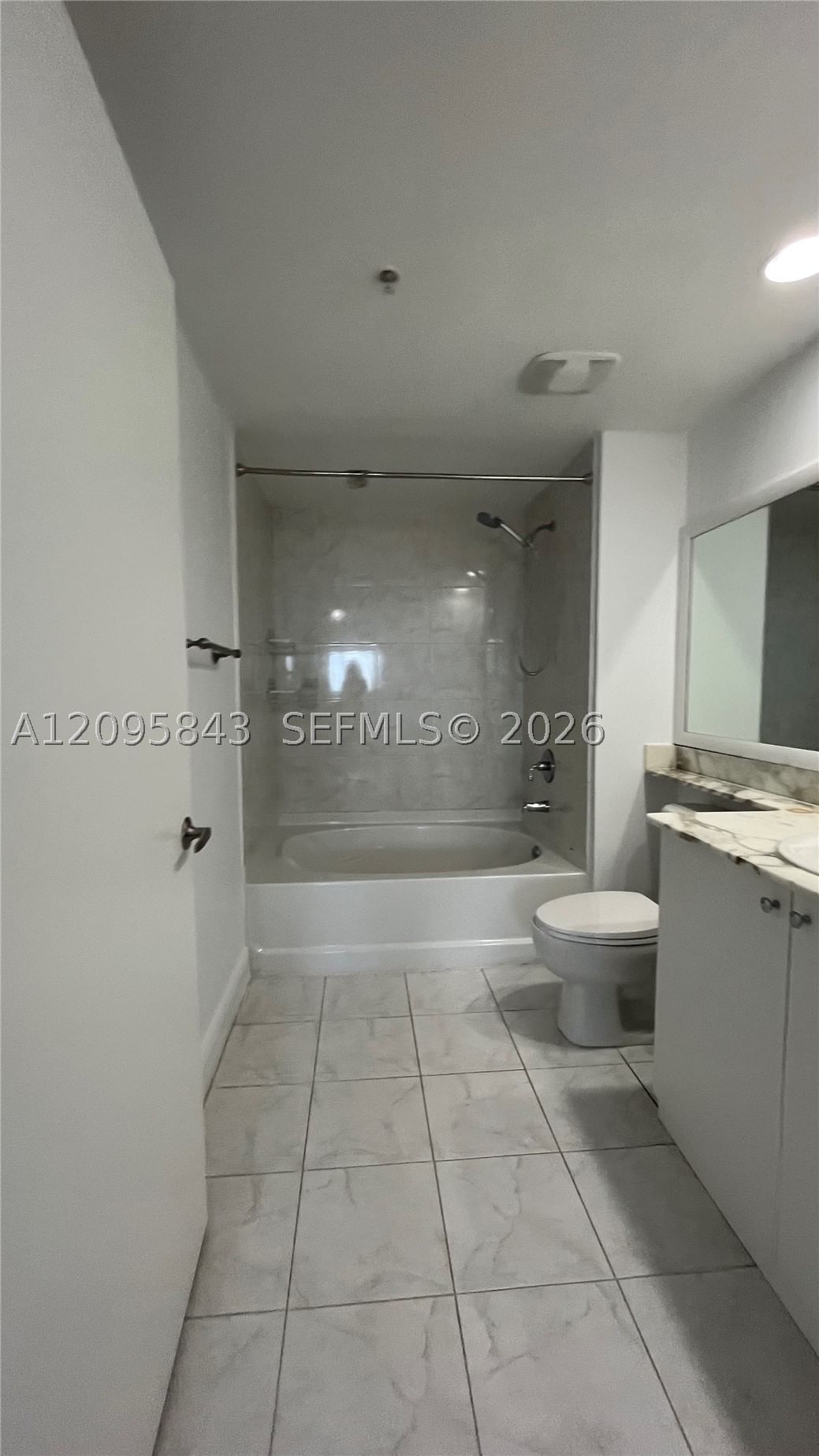Real estate property located at 18800 29th Ave #1023, Miami-dade, Venture At Aventura East, Aventura, FL