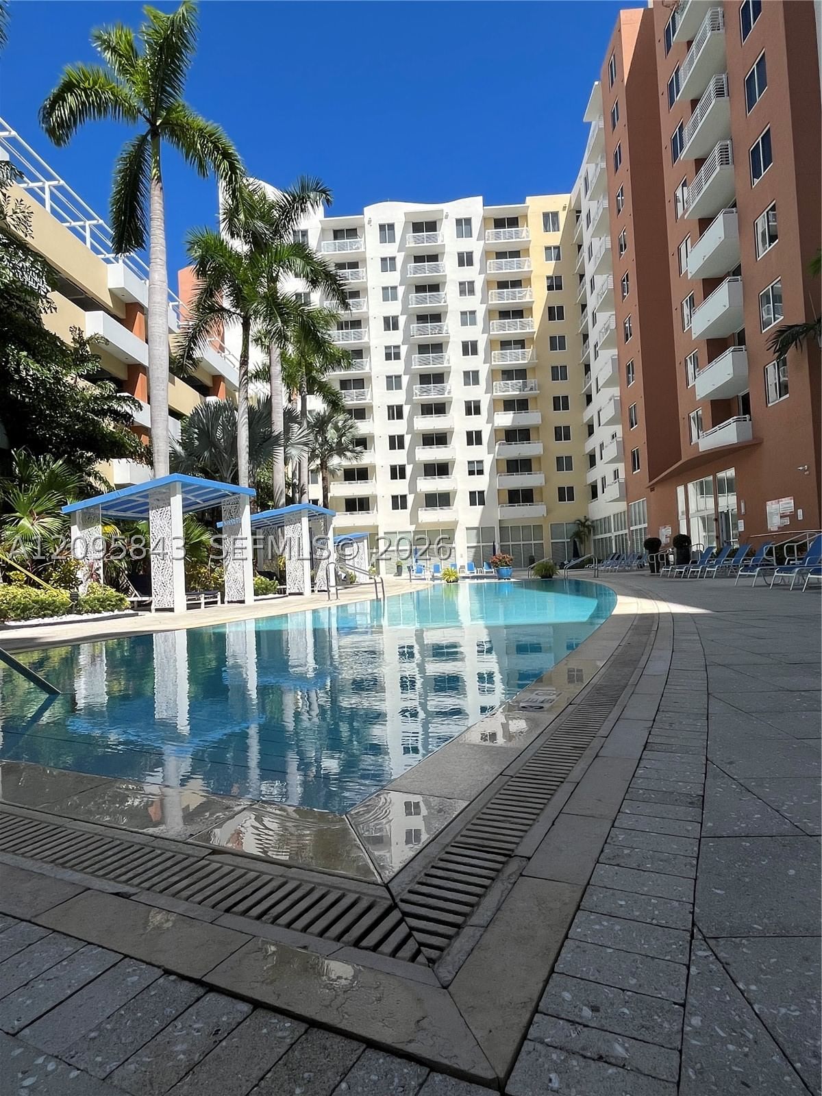 Real estate property located at 18800 29th Ave #1023, Miami-dade, Venture At Aventura East, Aventura, FL