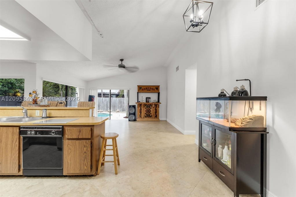 Real estate property located at 13711 108th St, Miami-dade, Caravel At Calusa, Miami, FL