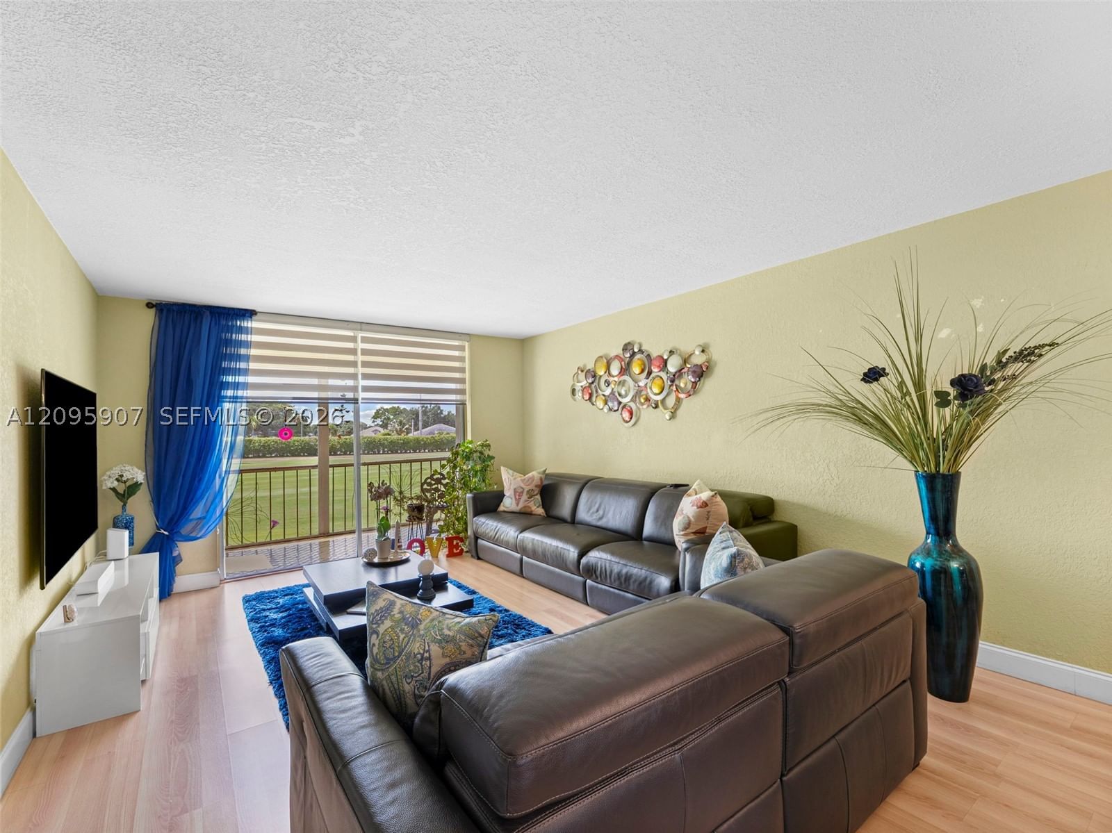 Real estate property located at 9820 Hollybrook Lake Dr #208, Broward, Hollybrook Golf And, Pembroke Pines, FL