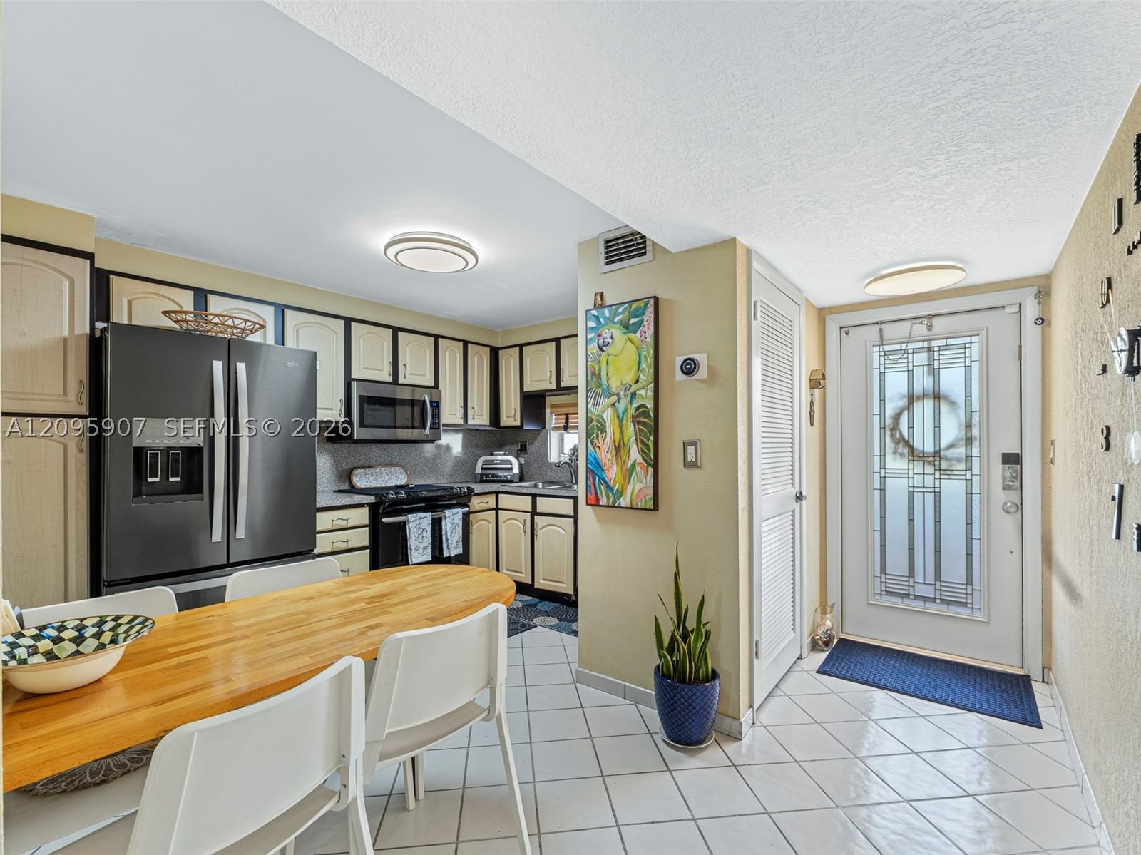 Real estate property located at 9820 Hollybrook Lake Dr #208, Broward, Hollybrook Golf And, Pembroke Pines, FL