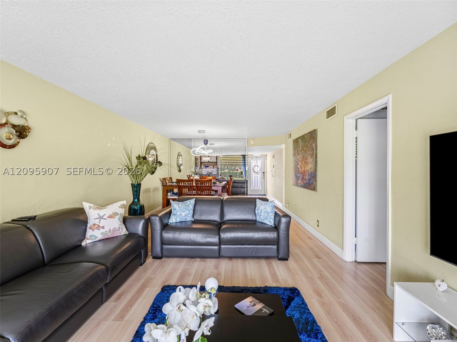Real estate property located at 9820 Hollybrook Lake Dr #208, Broward, Hollybrook Golf And, Pembroke Pines, FL