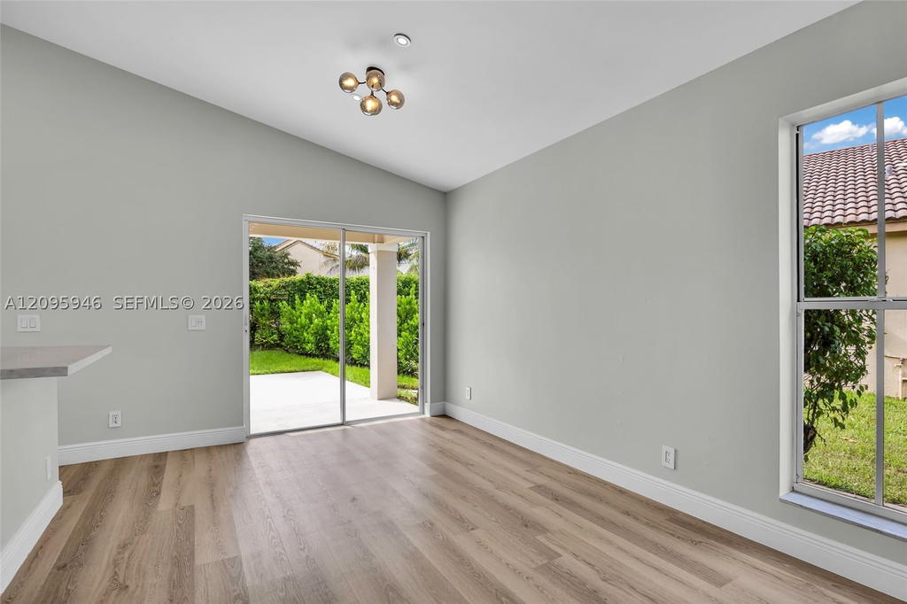 Real estate property located at 815 Falling Water Rd, Broward, Sector 4 North, Weston, FL