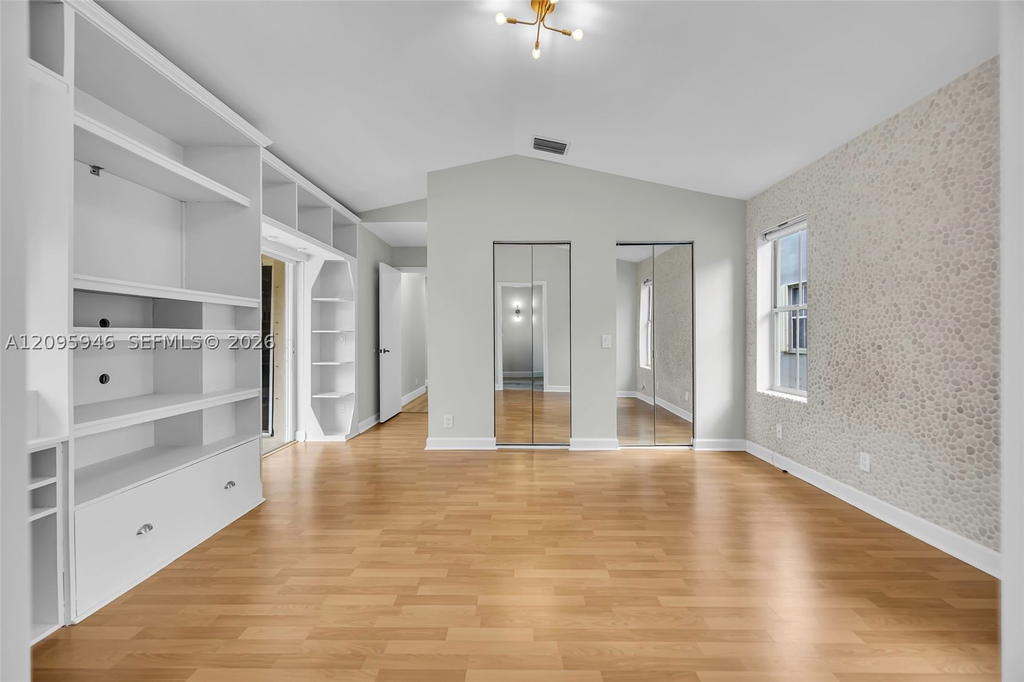 Real estate property located at 815 Falling Water Rd, Broward, Sector 4 North, Weston, FL