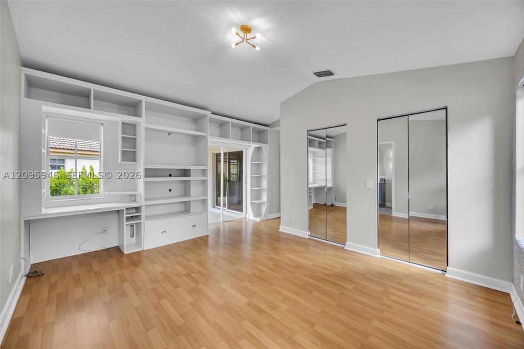Real estate property located at 815 Falling Water Rd, Broward, Sector 4 North, Weston, FL