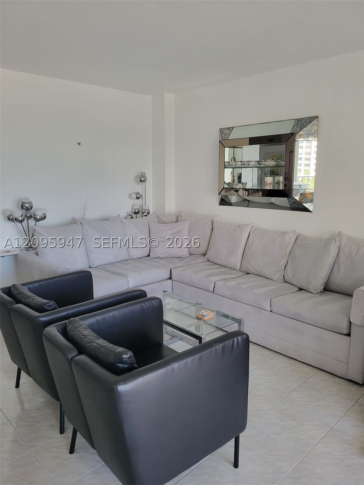 Real estate property located at 220 Kings Point Dr #606, Miami-dade, Kings Point Imperial Cond, Sunny Isles Beach, FL