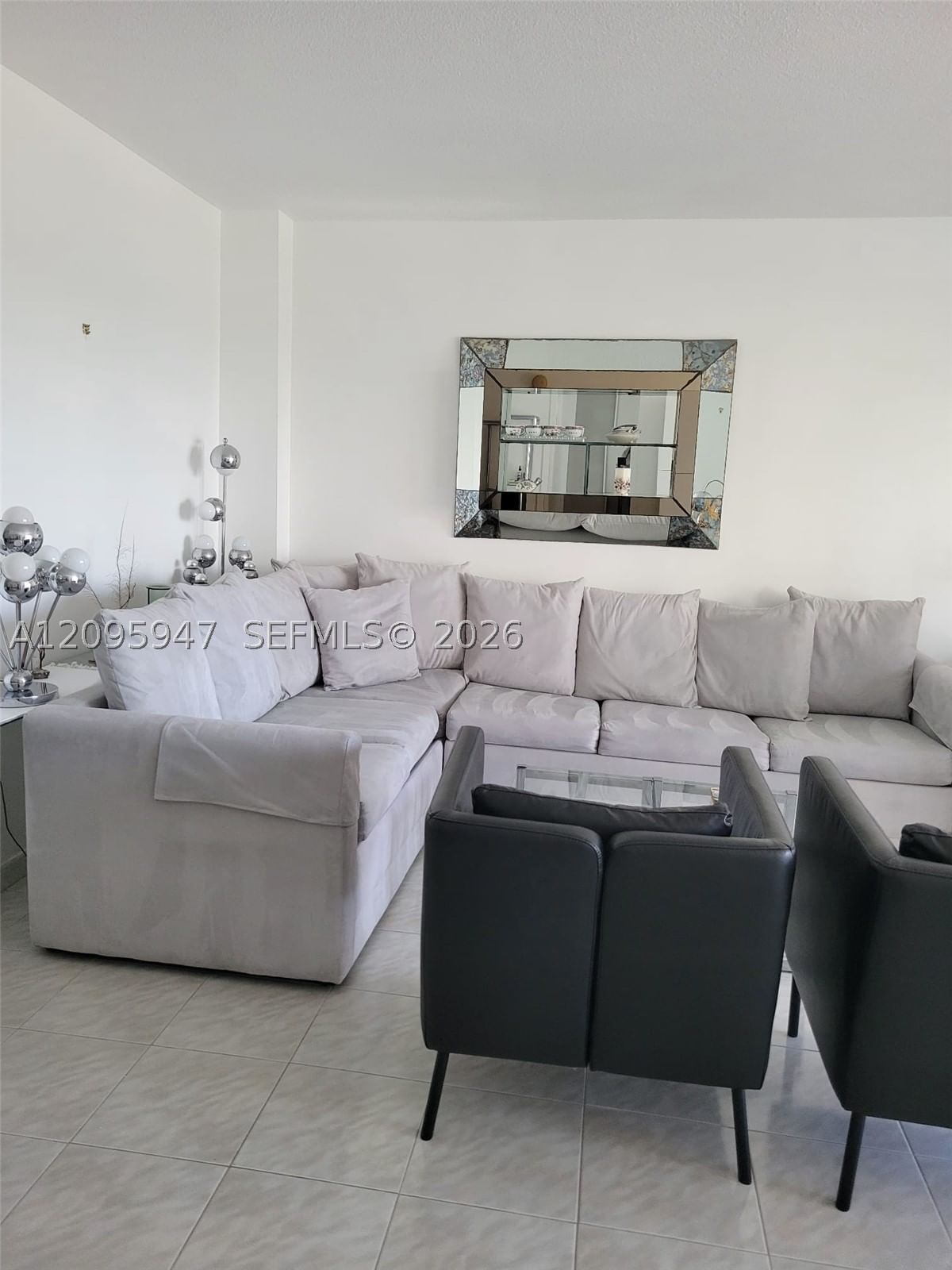 Real estate property located at 220 Kings Point Dr #606, Miami-dade, Kings Point Imperial Cond, Sunny Isles Beach, FL