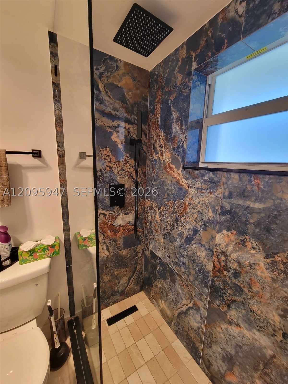 Real estate property located at 220 Kings Point Dr #606, Miami-dade, Kings Point Imperial Cond, Sunny Isles Beach, FL