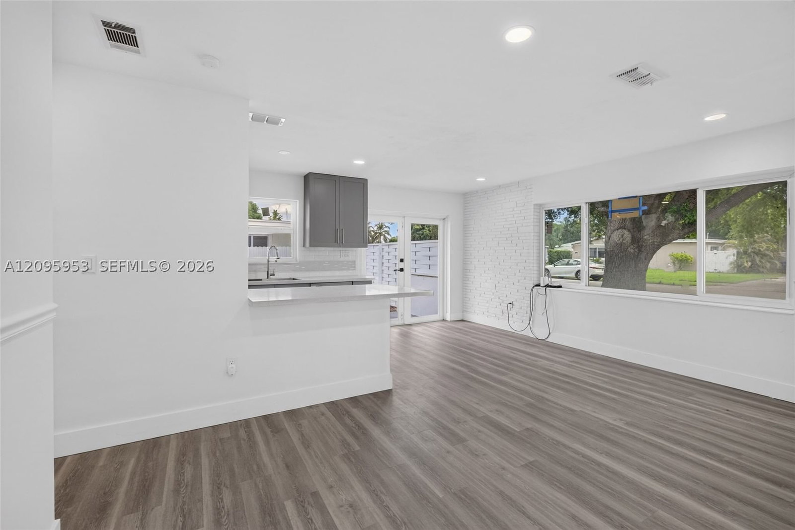Real estate property located at 320 70th Ter, Broward, Boulevard Heights Sec 7, Hollywood, FL