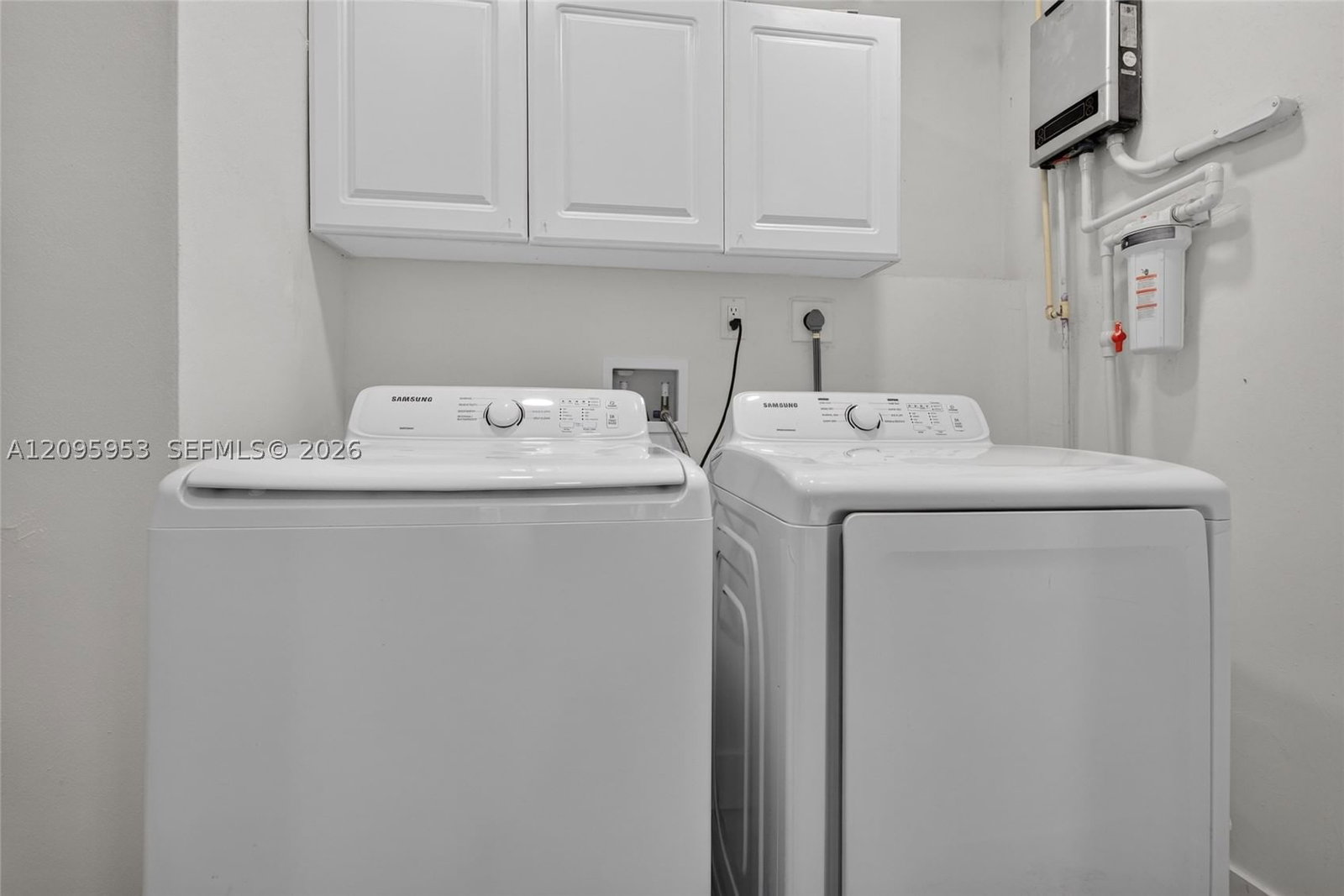 Real estate property located at 320 70th Ter, Broward, Boulevard Heights Sec 7, Hollywood, FL