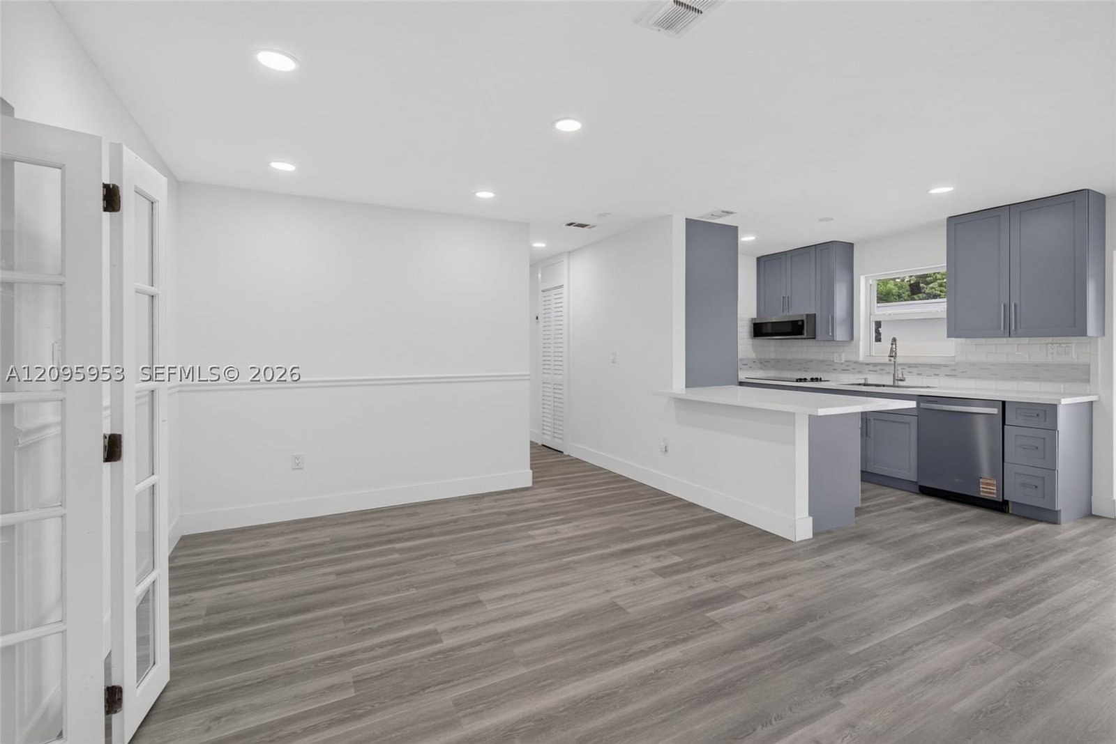 Real estate property located at 320 70th Ter, Broward, Boulevard Heights Sec 7, Hollywood, FL