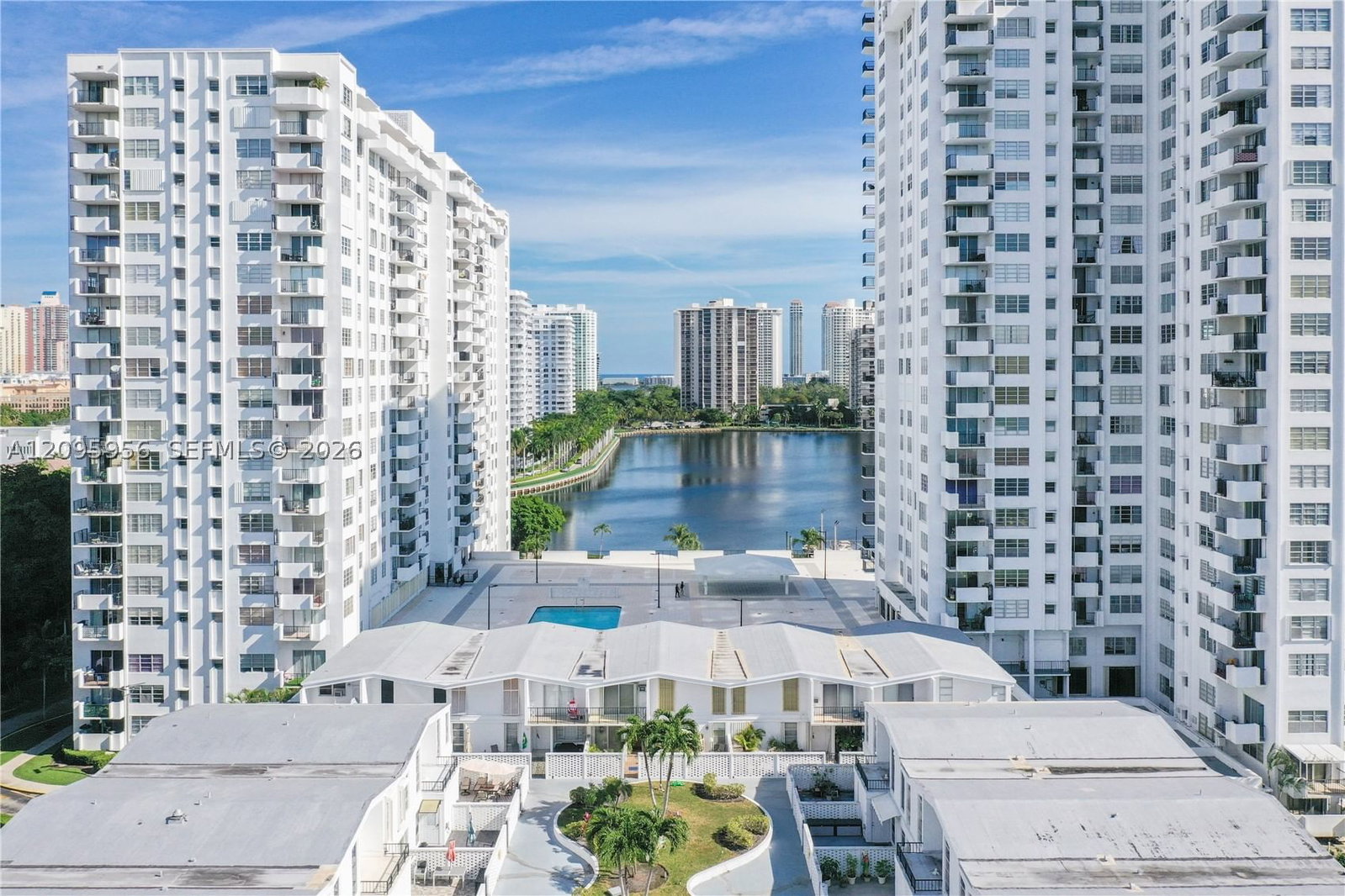 Real estate property located at 2780 183rd St #1207, Miami-dade, Commodore Plaza Condo, Aventura, FL
