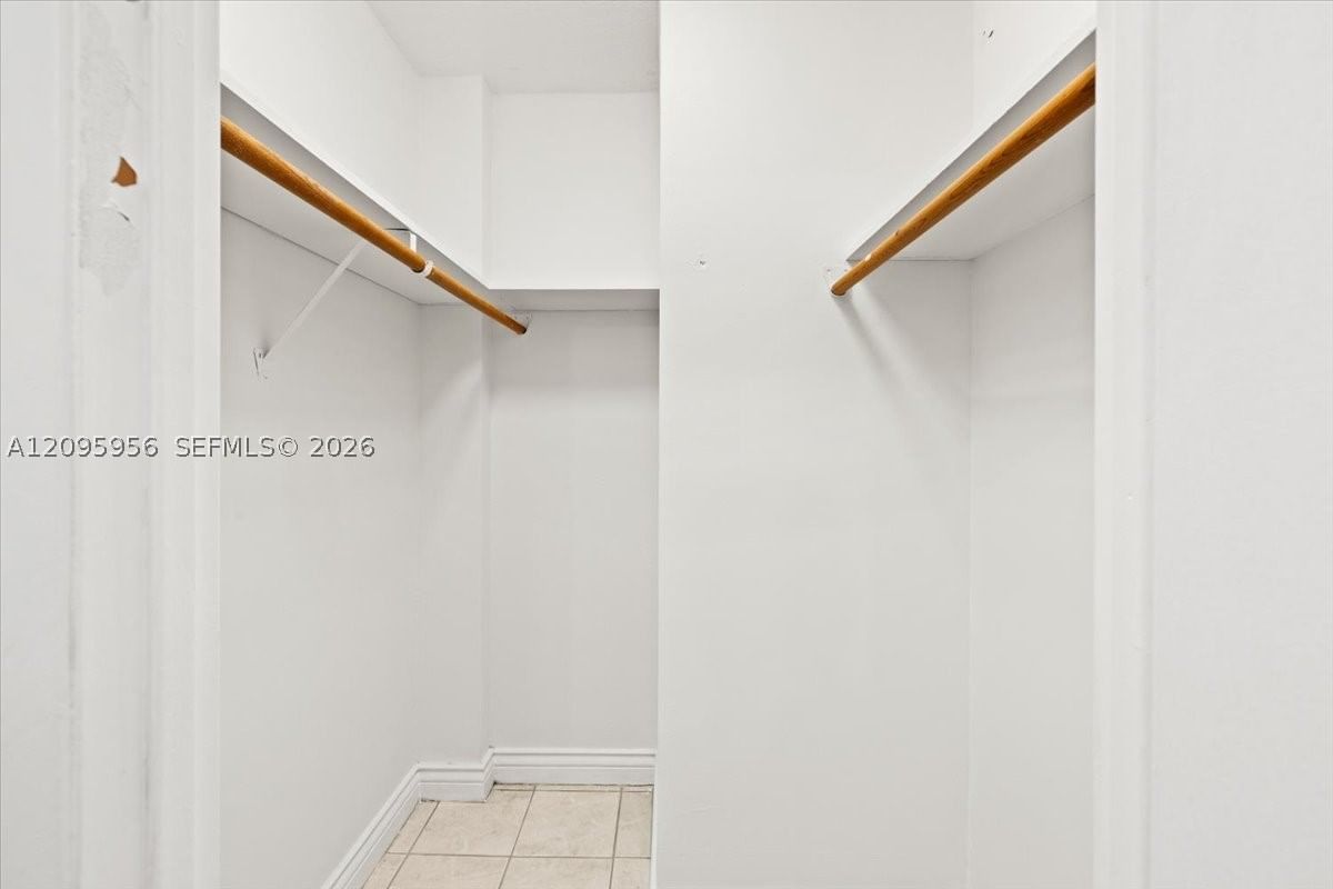 Real estate property located at 2780 183rd St #1207, Miami-dade, Commodore Plaza Condo, Aventura, FL