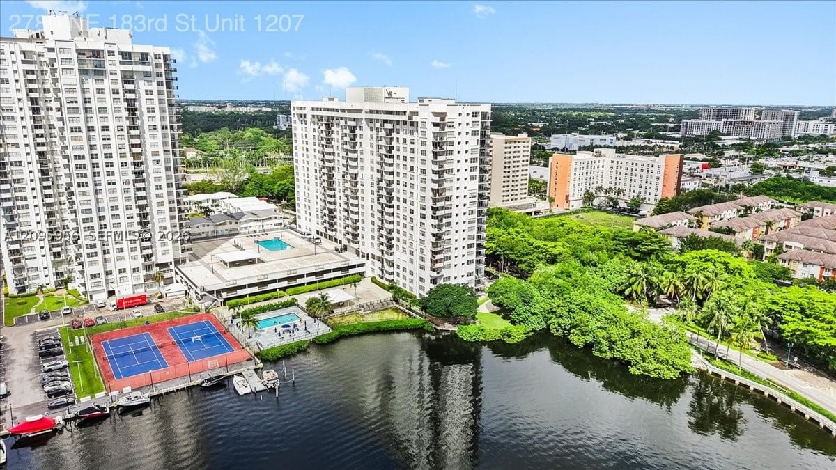 Real estate property located at 2780 183rd St #1207, Miami-dade, Commodore Plaza Condo, Aventura, FL