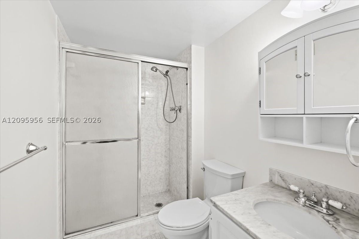 Real estate property located at 2780 183rd St #1207, Miami-dade, Commodore Plaza Condo, Aventura, FL