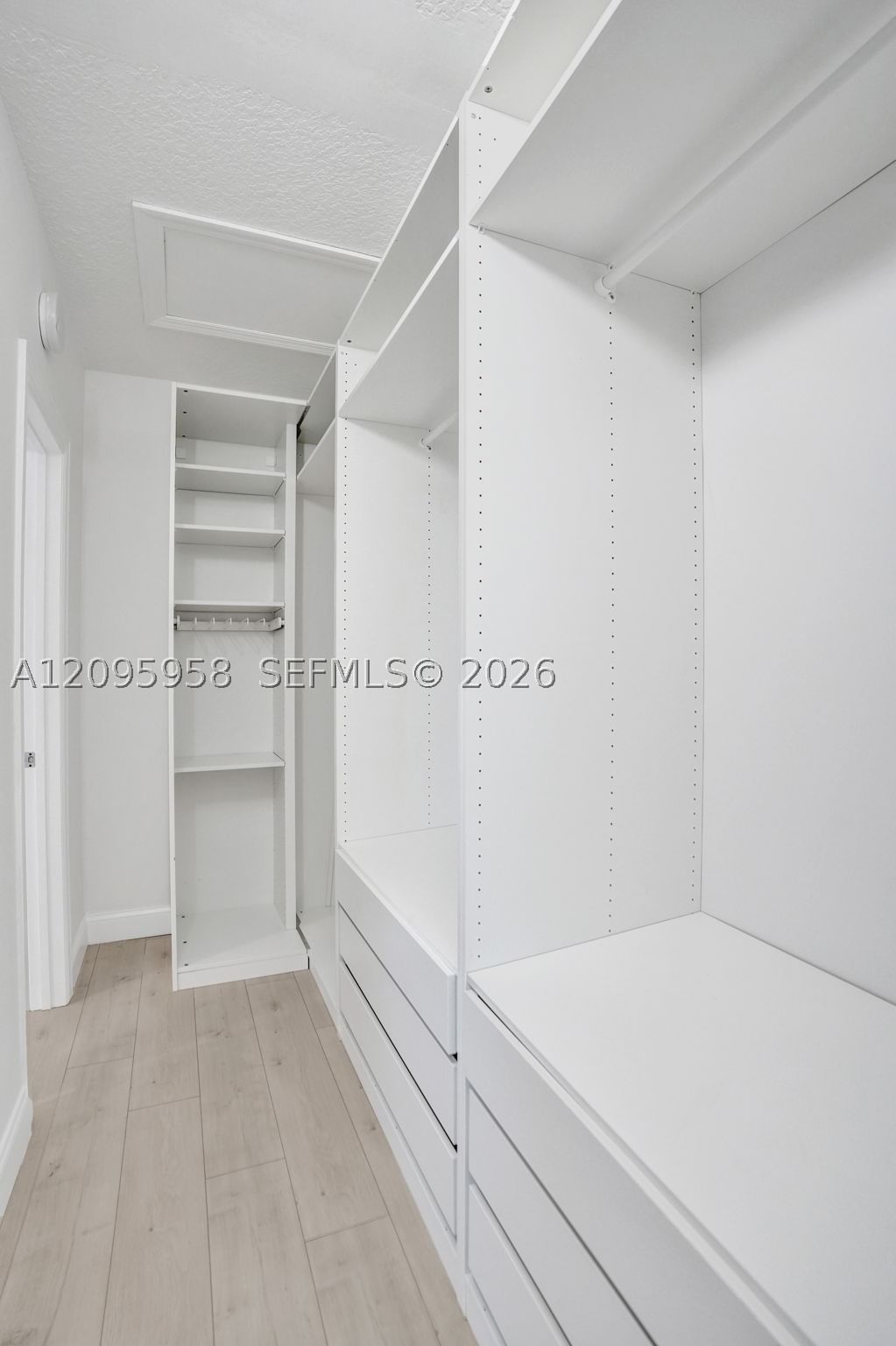 Real estate property located at 1212 Las Olas Blvd, Broward, Waverly Place, Fort Lauderdale, FL