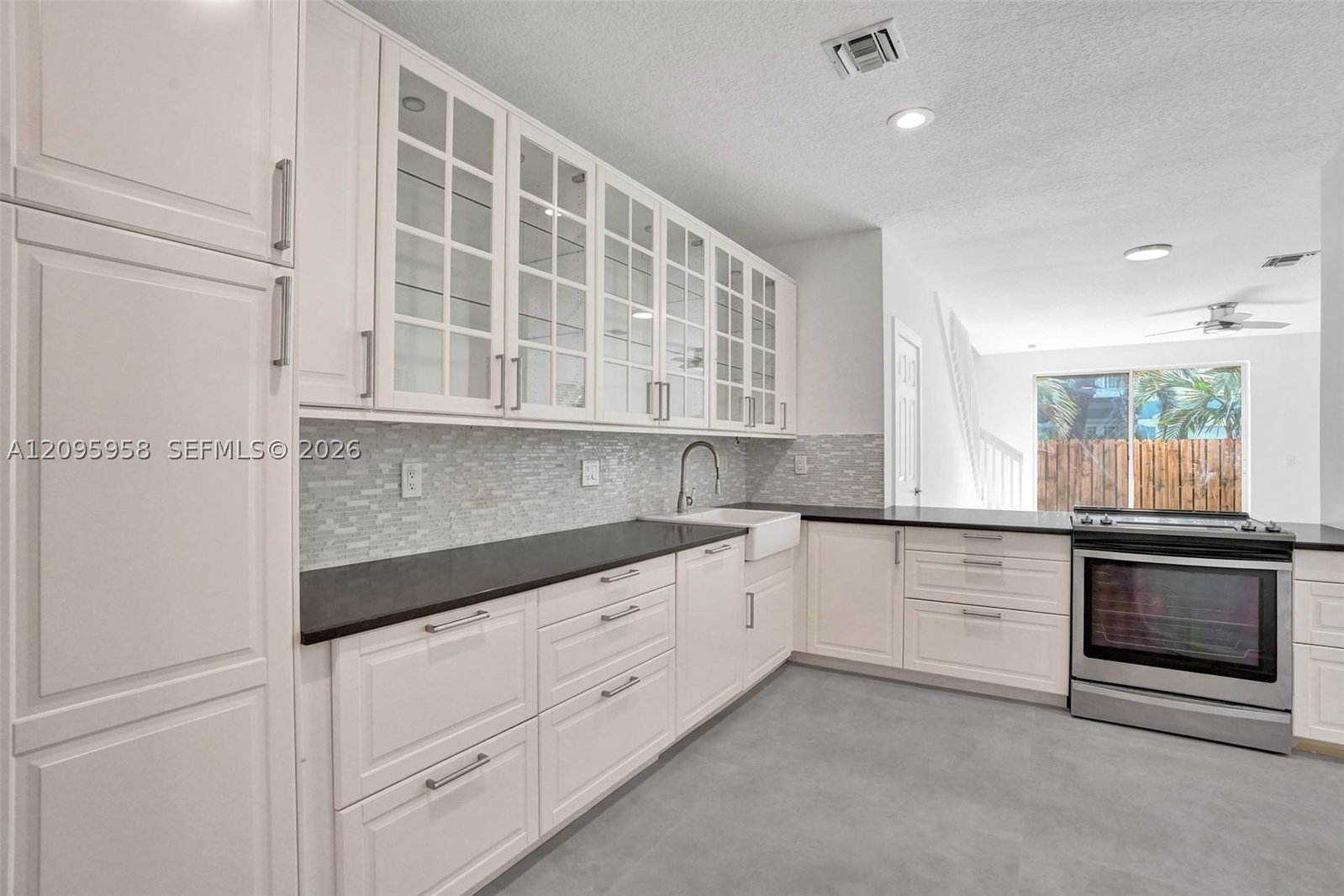 Real estate property located at 1212 Las Olas Blvd, Broward, Waverly Place, Fort Lauderdale, FL