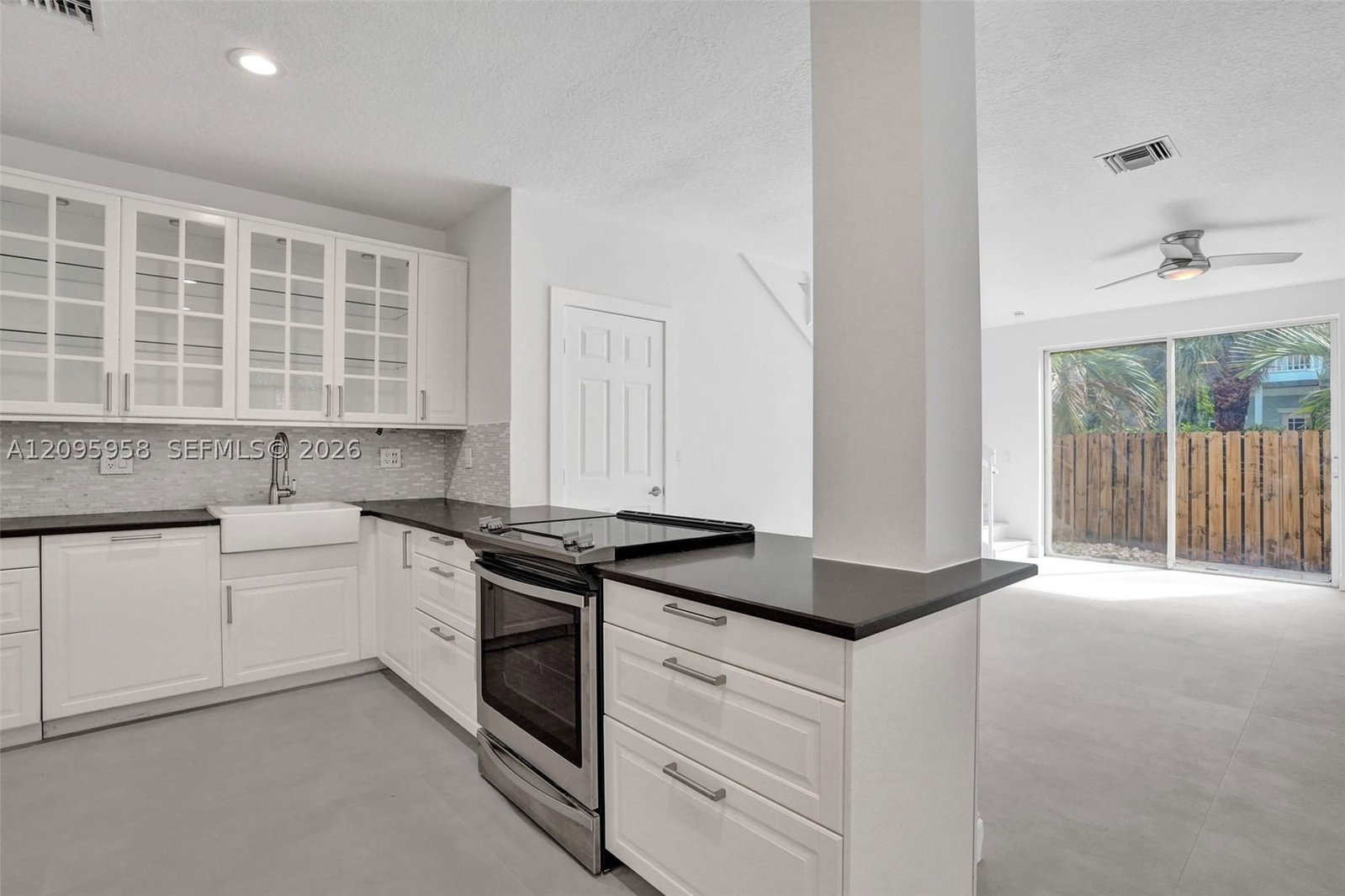 Real estate property located at 1212 Las Olas Blvd, Broward, Waverly Place, Fort Lauderdale, FL