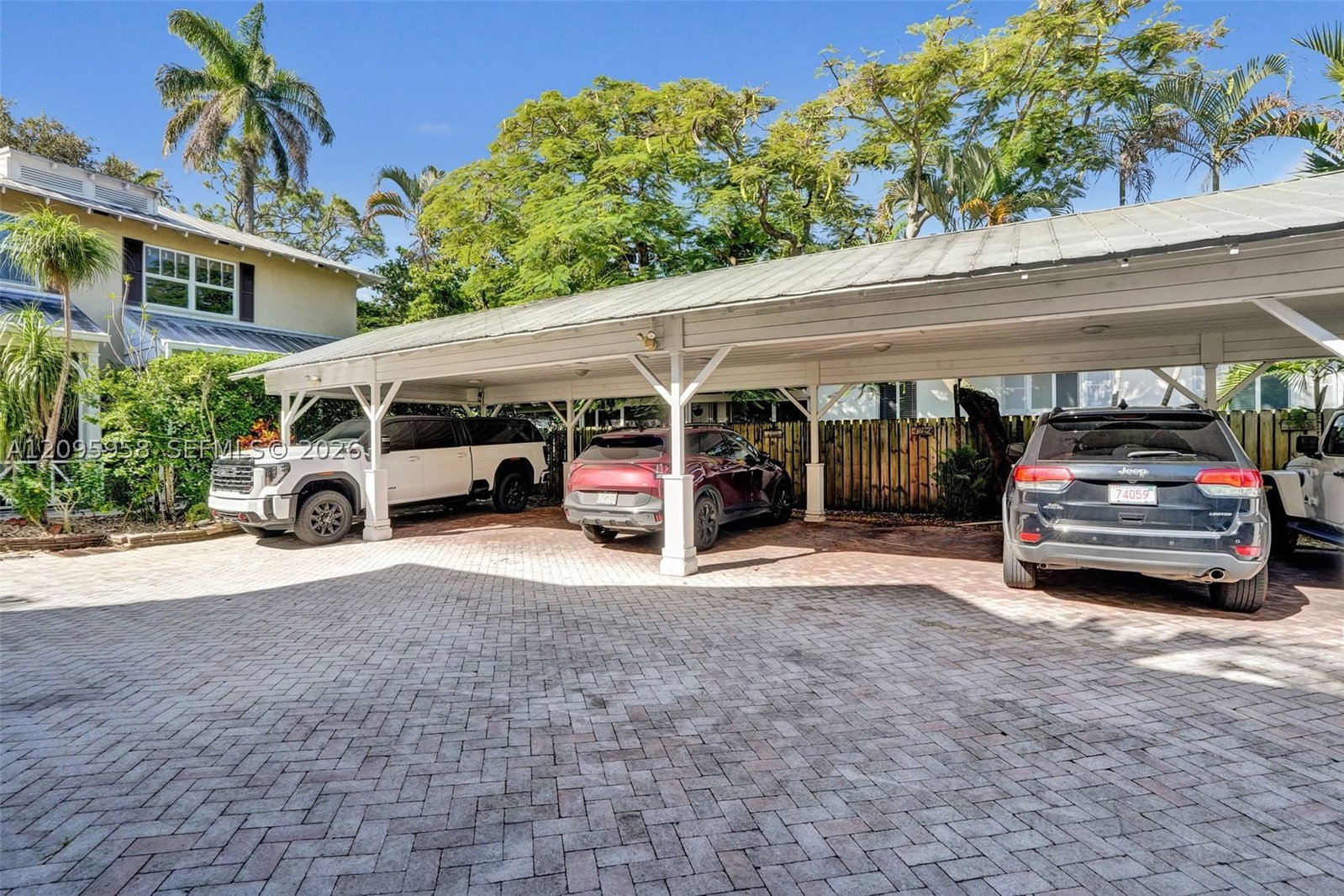 Real estate property located at 1212 Las Olas Blvd, Broward, Waverly Place, Fort Lauderdale, FL
