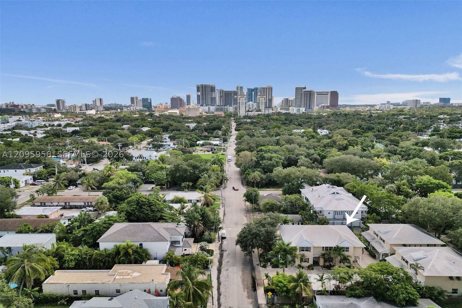 Real estate property located at 1212 Las Olas Blvd, Broward, Waverly Place, Fort Lauderdale, FL