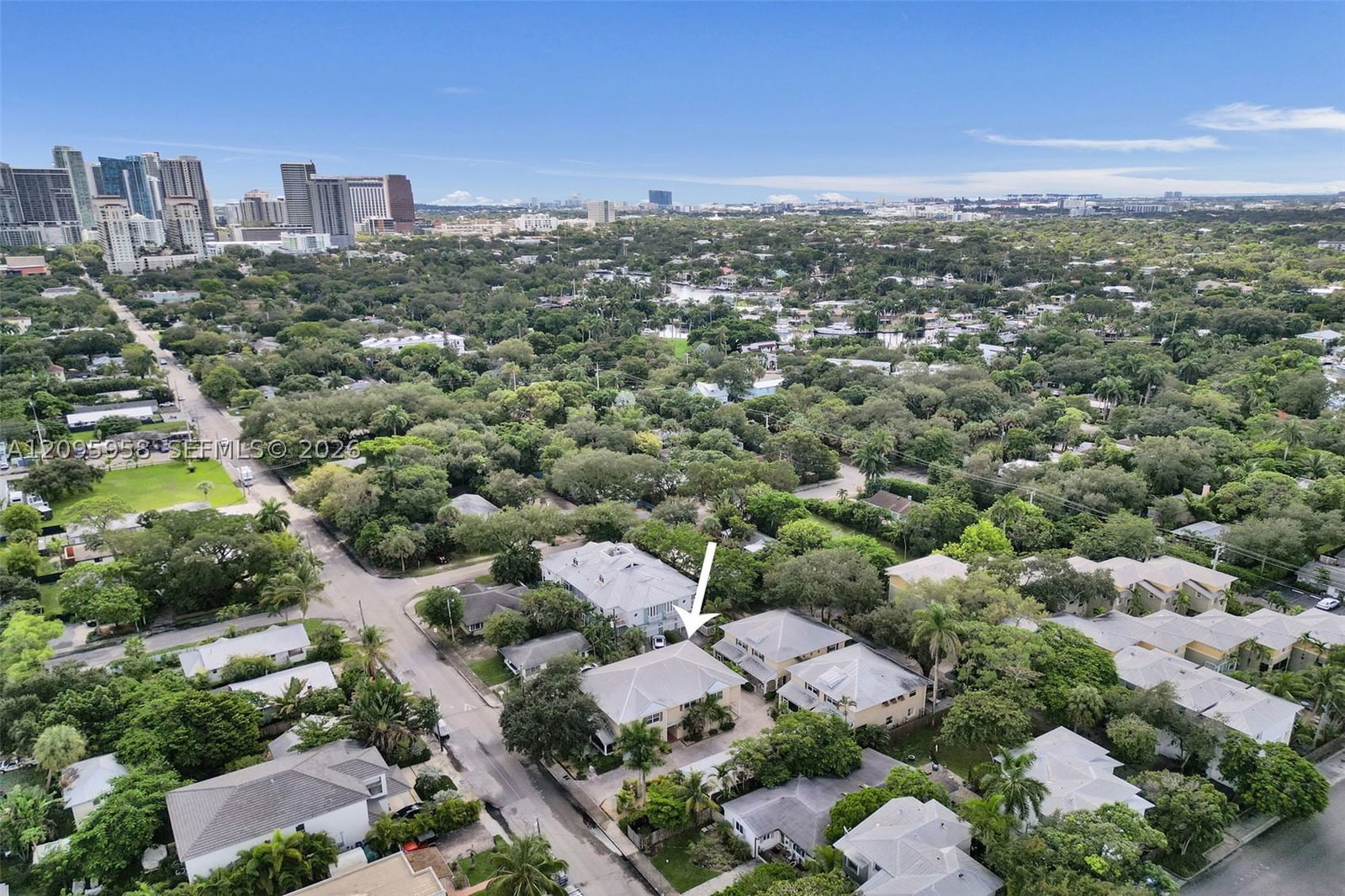 Real estate property located at 1212 Las Olas Blvd, Broward, Waverly Place, Fort Lauderdale, FL
