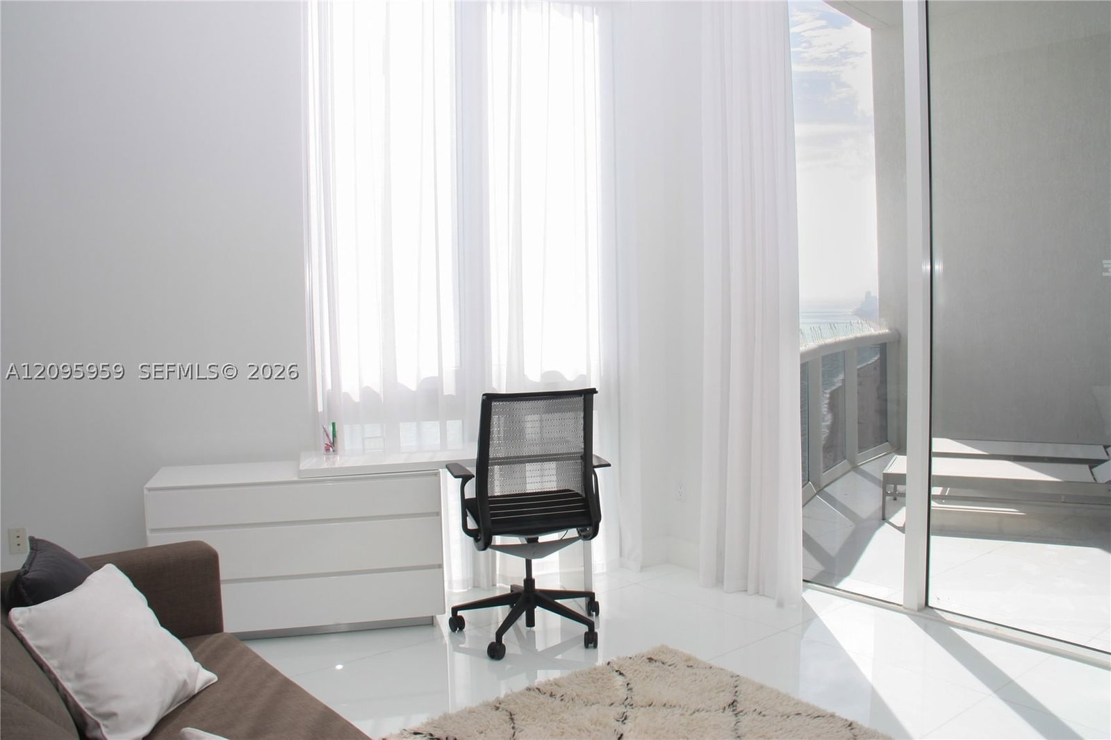 Real estate property located at 15811 Collins Ave #4306, Miami-dade, Tdr Tower Iii Condo, Sunny Isles Beach, FL