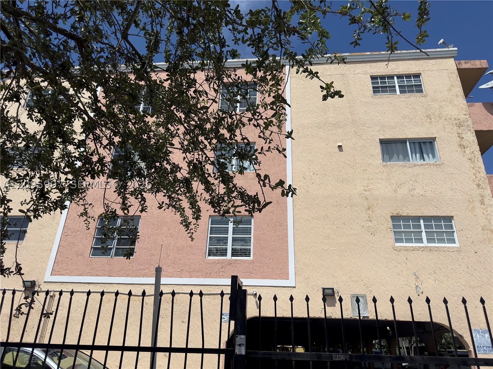 Real estate property located at 1055 77th St #311, Miami-dade, Flamenco Condo, Hialeah, FL