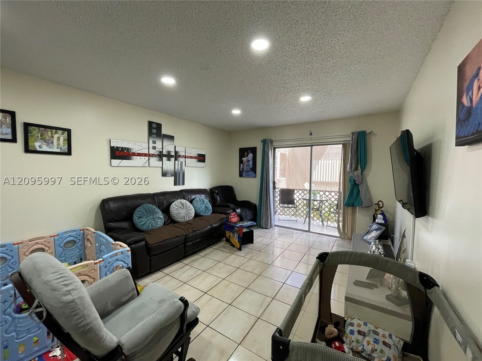 Real estate property located at 1055 77th St #311, Miami-dade, Flamenco Condo, Hialeah, FL