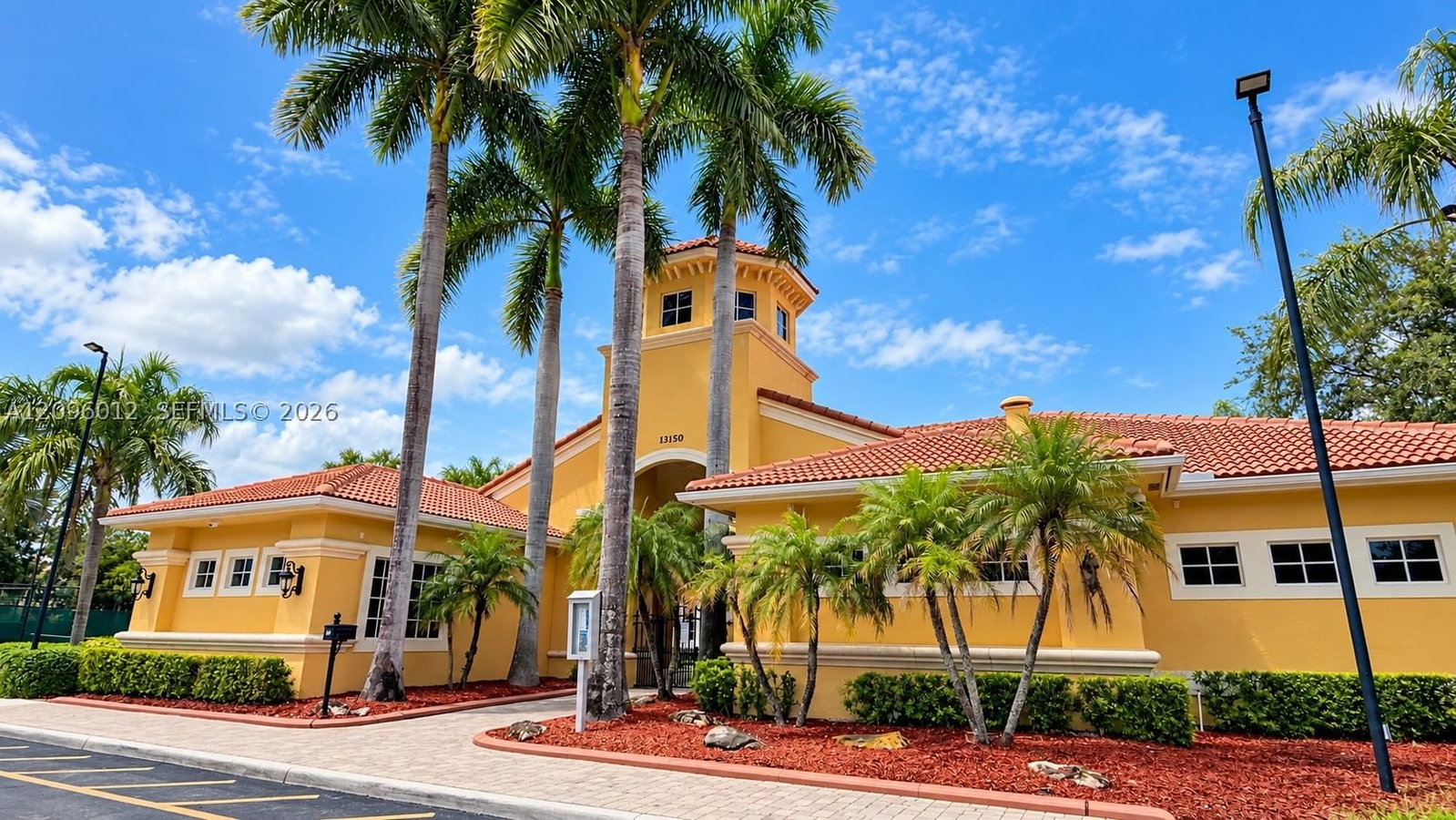 Real estate property located at 4618 129th Ave, Broward, Silver Falls, Miramar, FL
