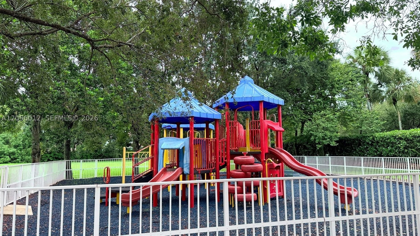 Real estate property located at 4618 129th Ave, Broward, Silver Falls, Miramar, FL