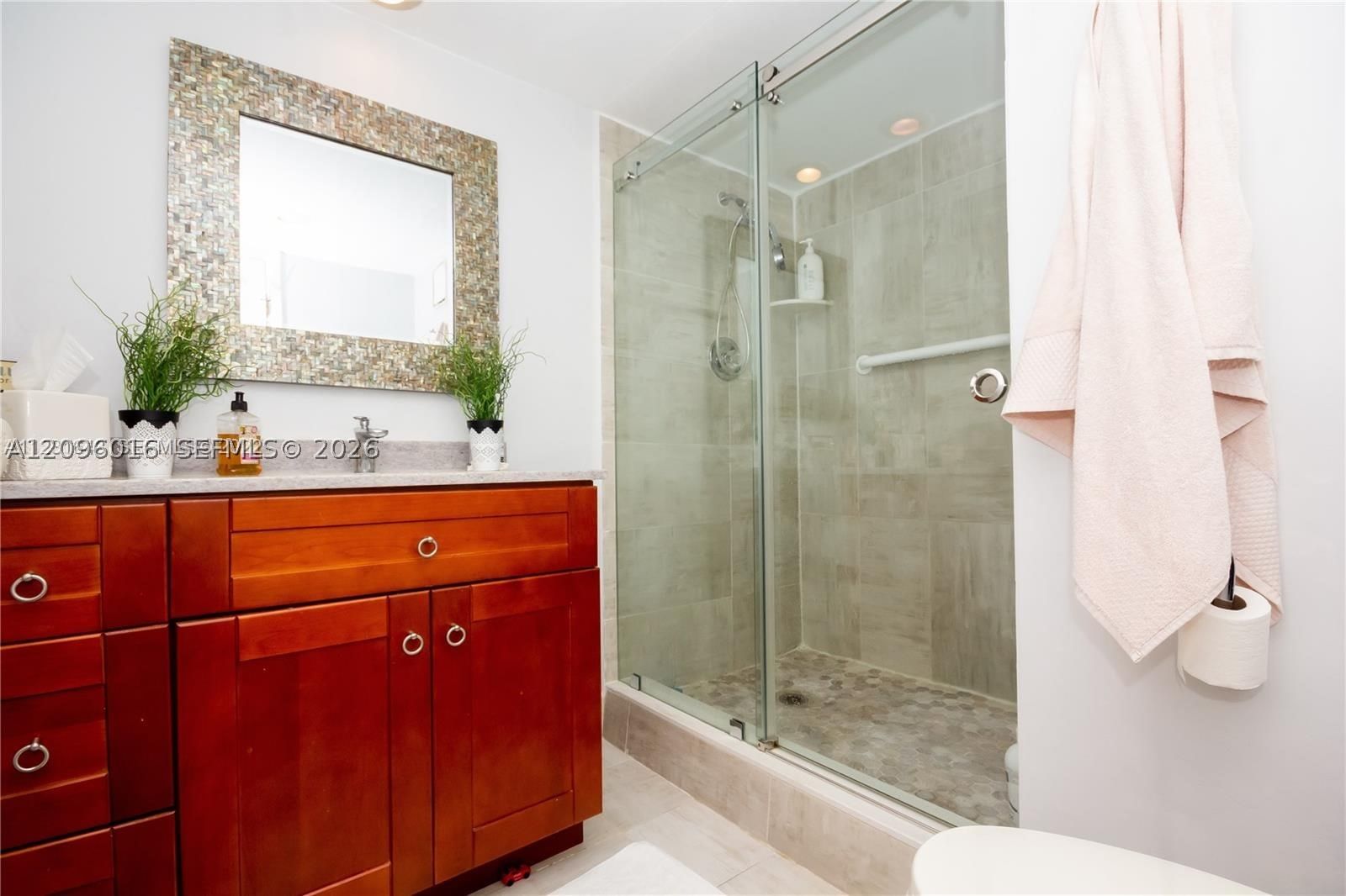 Real estate property located at 16251 Golf Club Rd #109, Broward, Bldg 6 Of Country Club Ap, Weston, FL