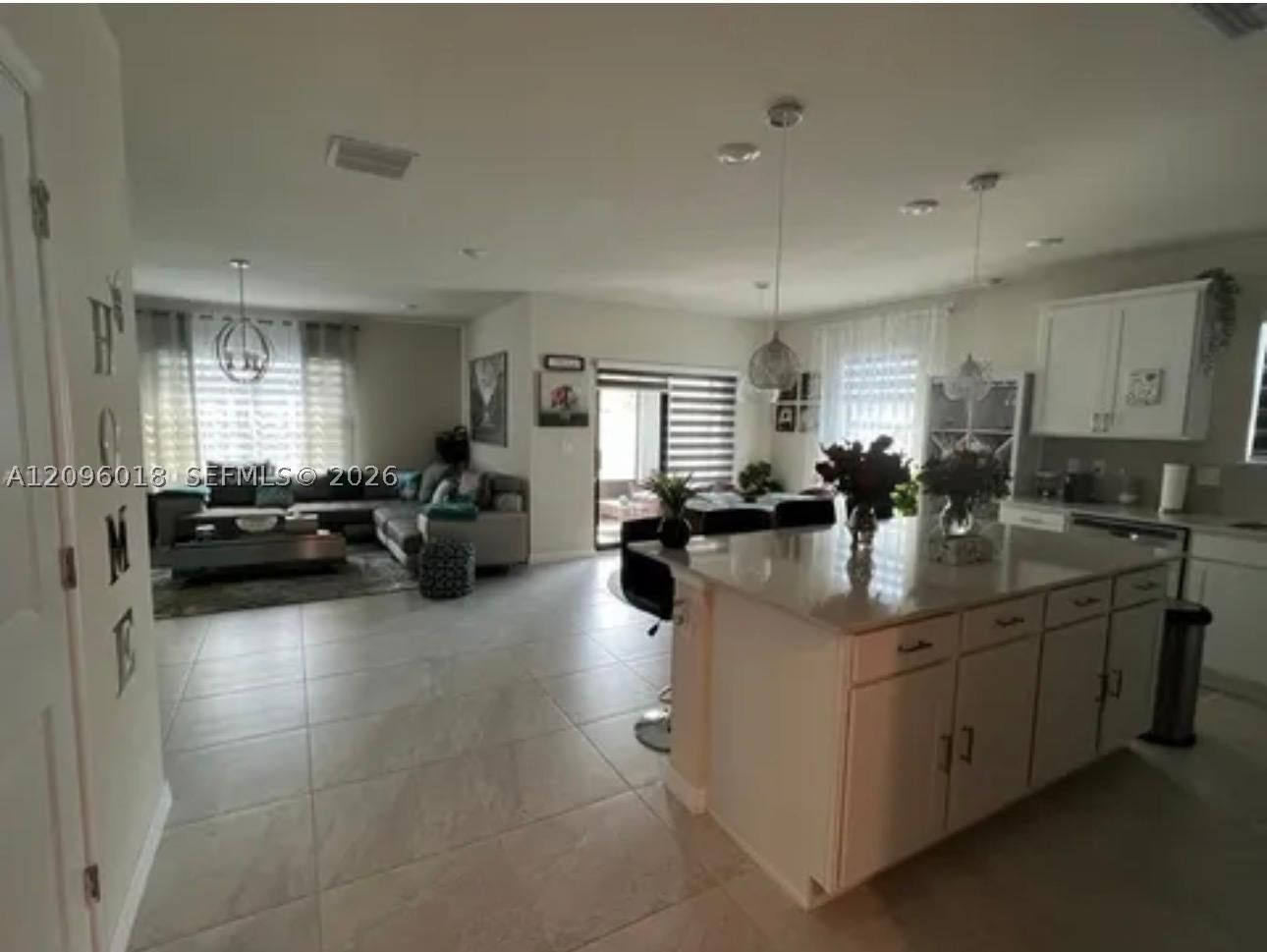 Real estate property located at 3158 Poinciana St, Broward, Somerset Plaza, Fort Lauderdale, FL
